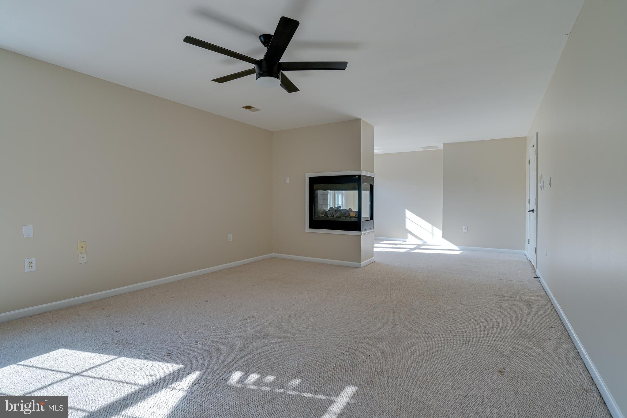 MEADOW BROOK - Residential