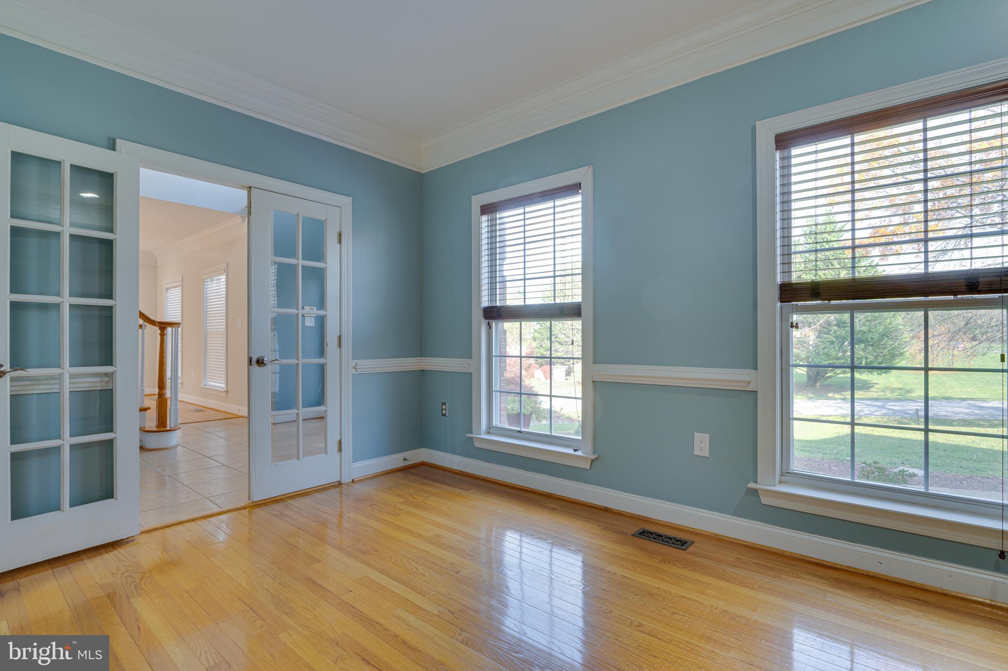 MEADOW BROOK - Residential