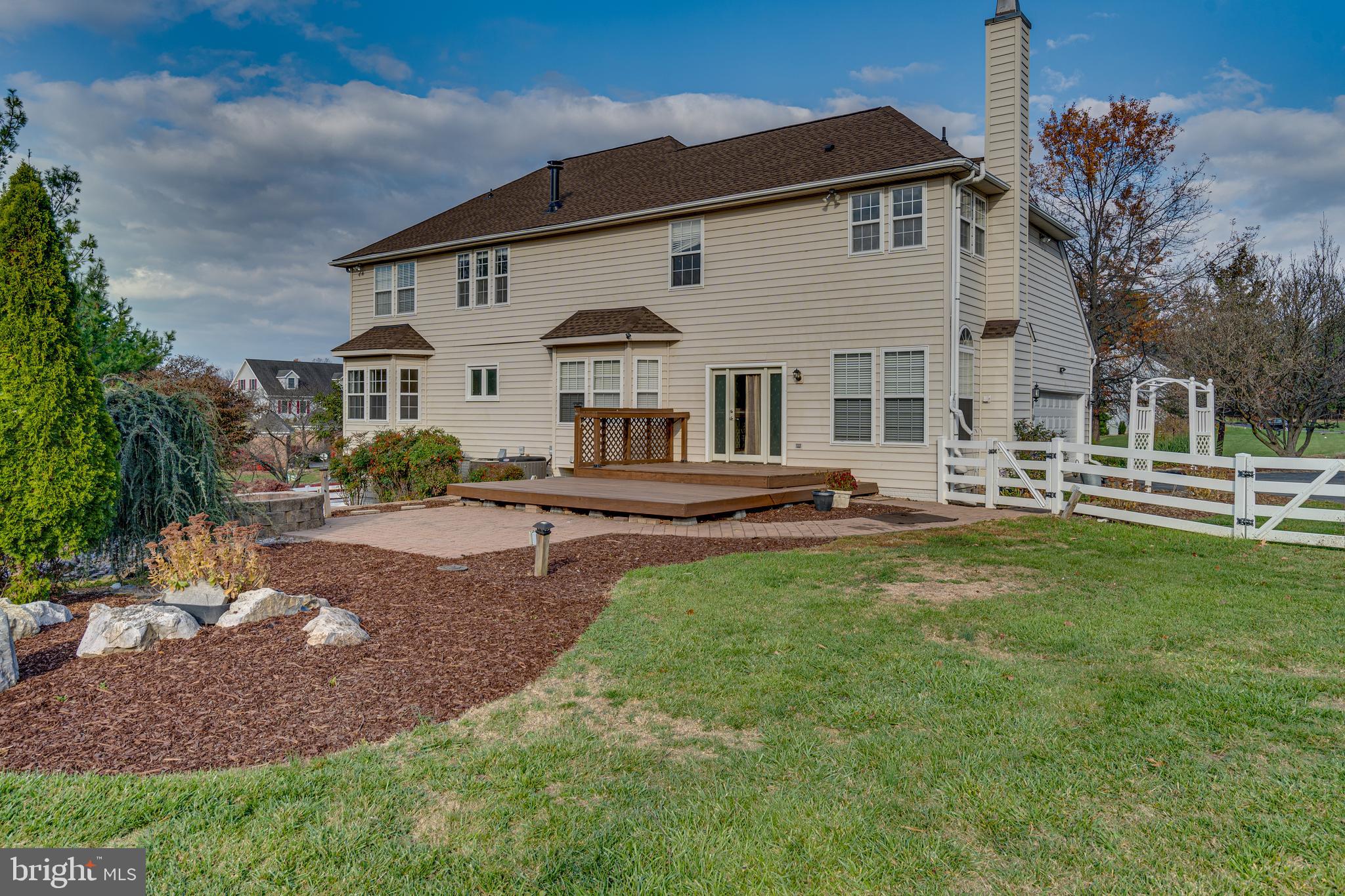 MEADOW BROOK - Residential