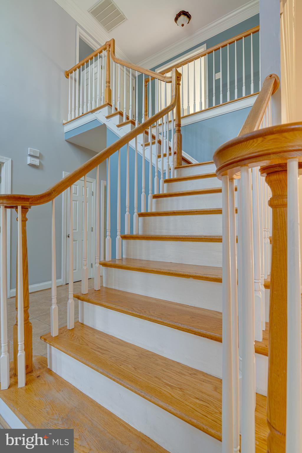 MEADOW BROOK - Residential