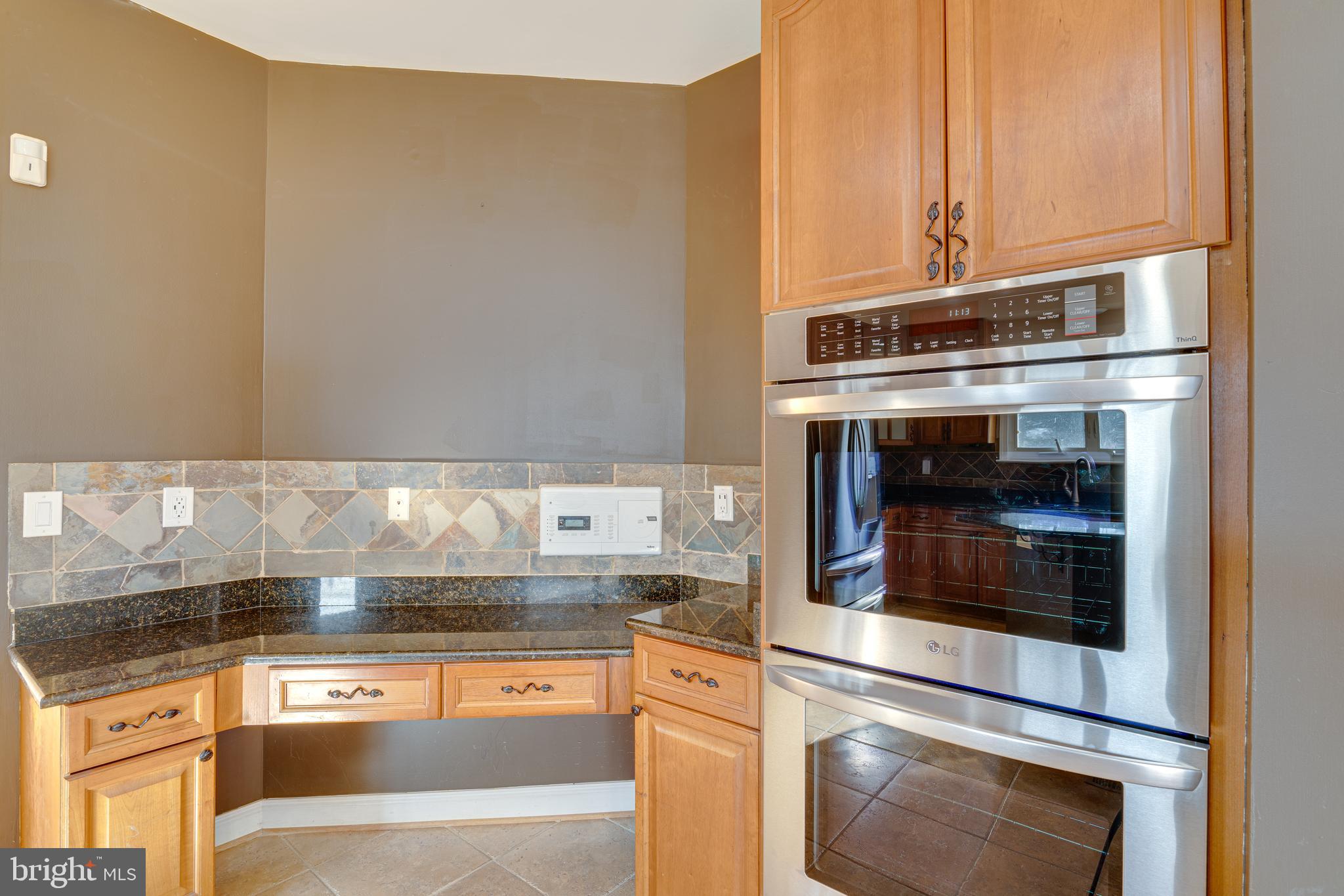 MEADOW BROOK - Residential