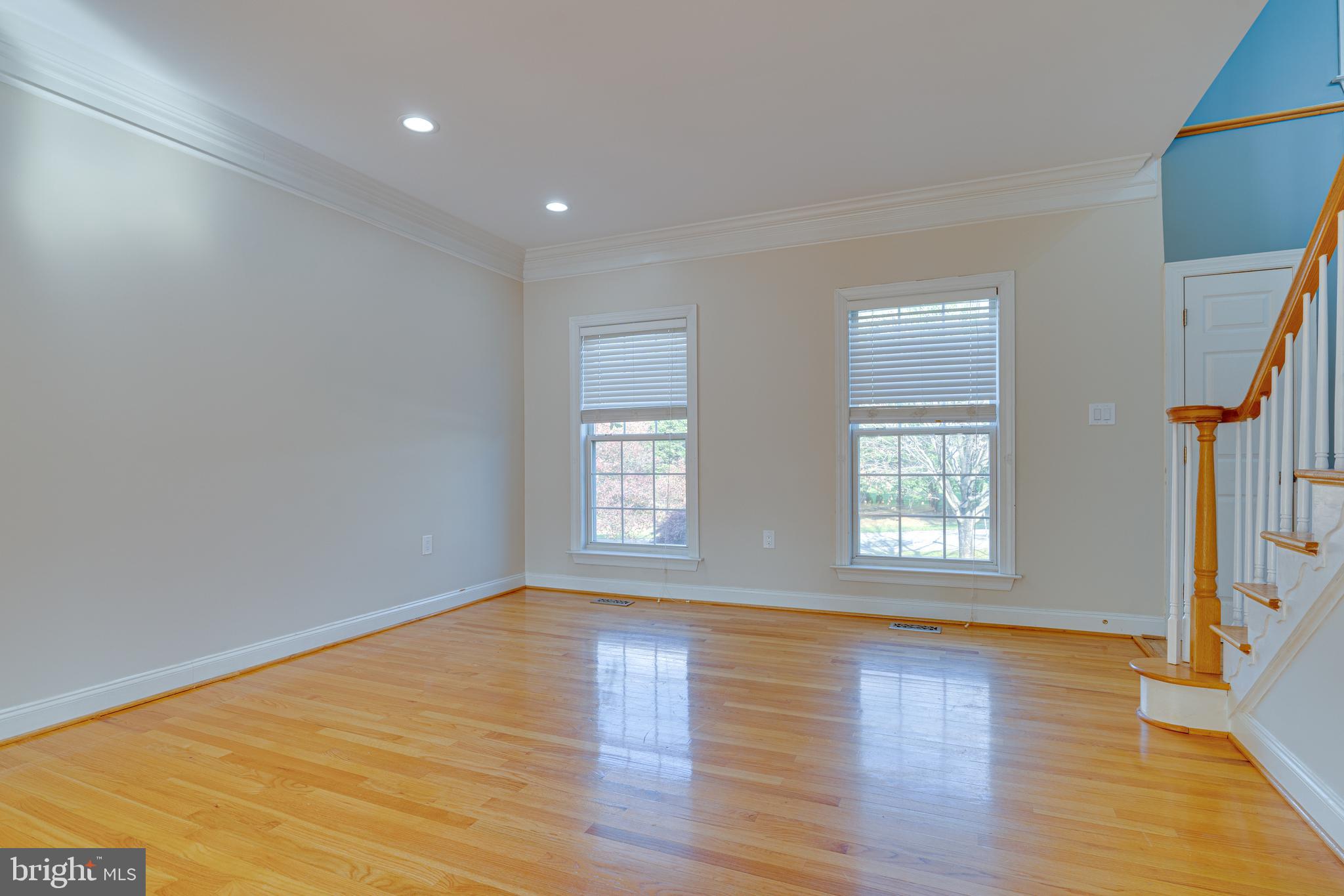 MEADOW BROOK - Residential