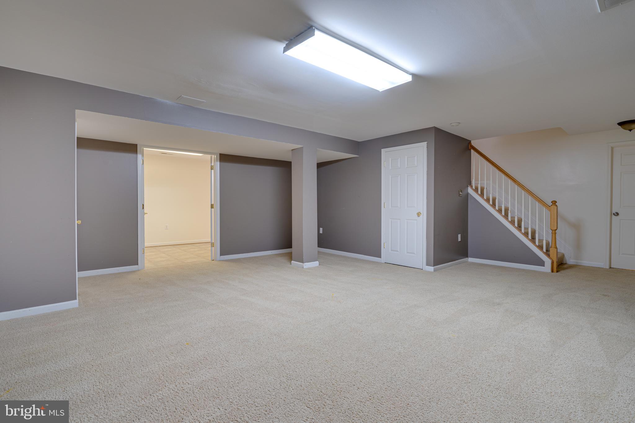 MEADOW BROOK - Residential