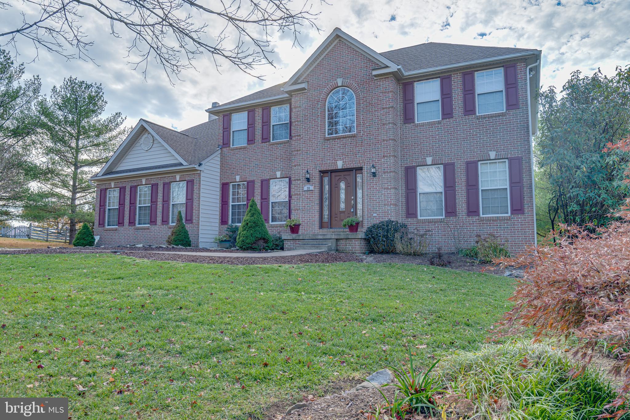 MEADOW BROOK - Residential