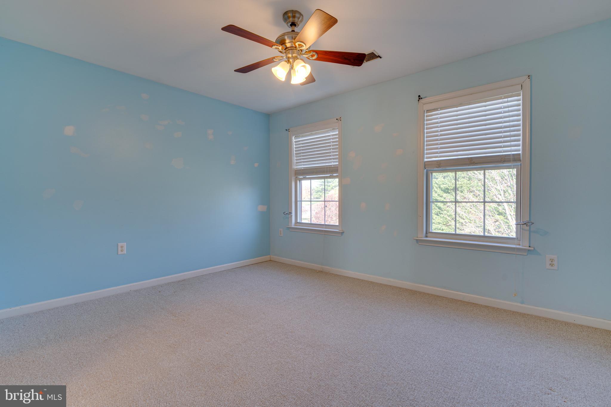 MEADOW BROOK - Residential