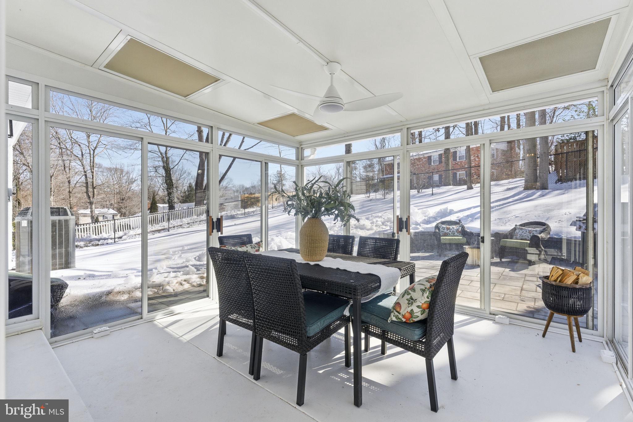 ROLLING VALLEY - Residential