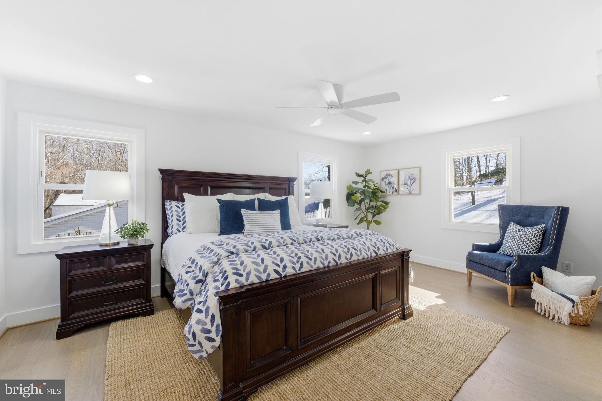 ROLLING VALLEY - Residential