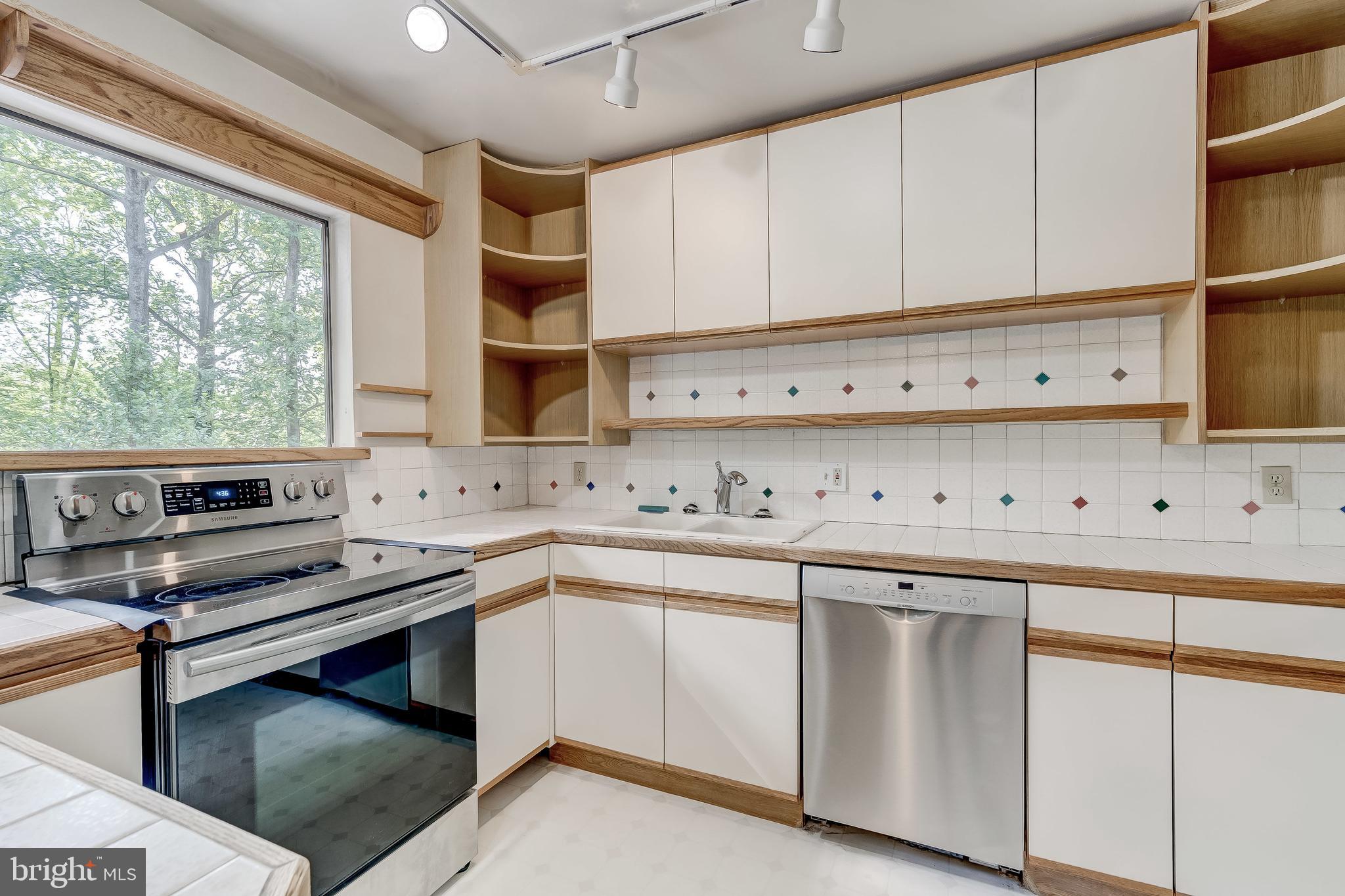 ARDEN ON THE SEVERN - Residential