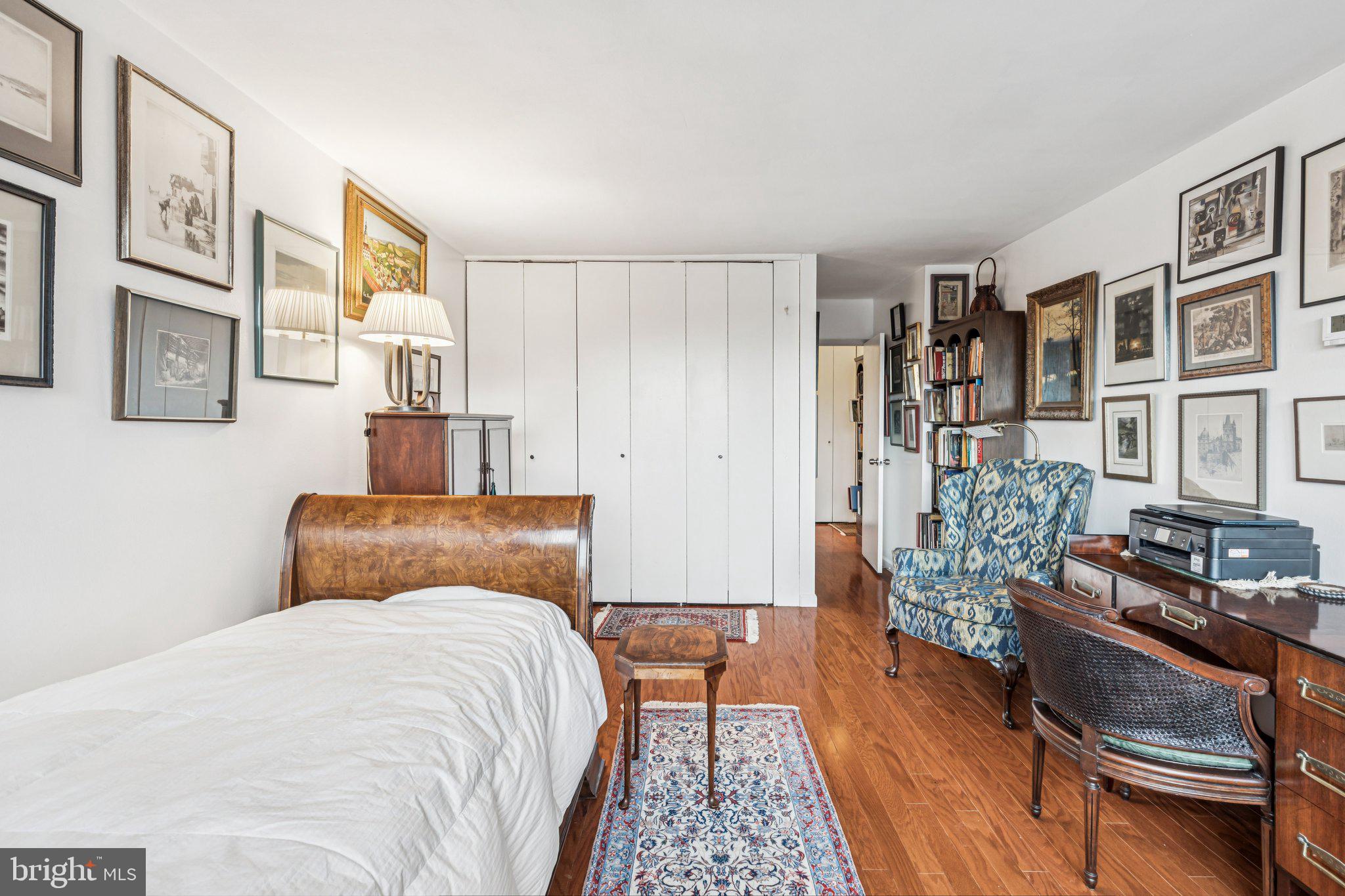 FAIRMOUNT - Residential