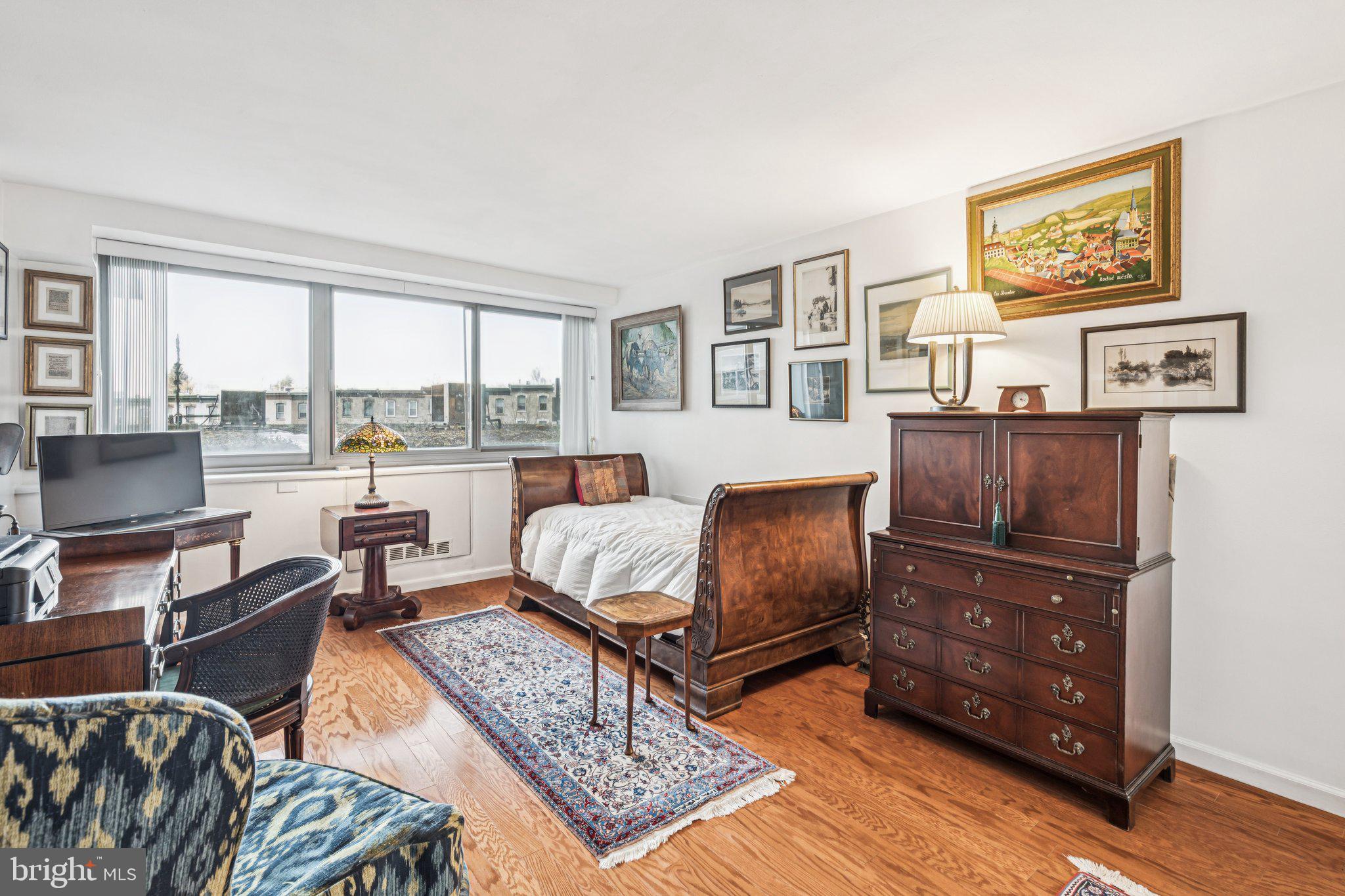 FAIRMOUNT - Residential