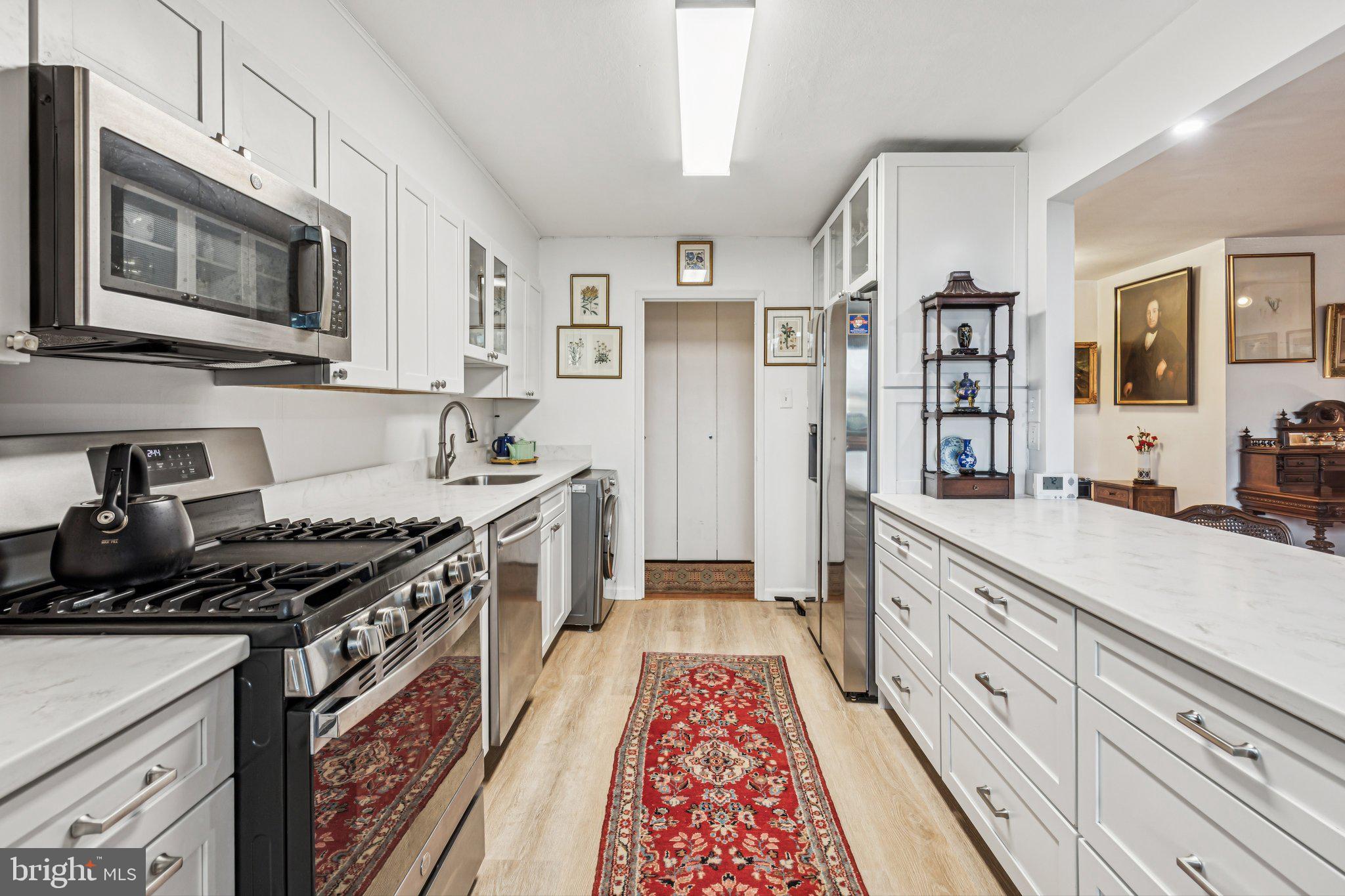 FAIRMOUNT - Residential