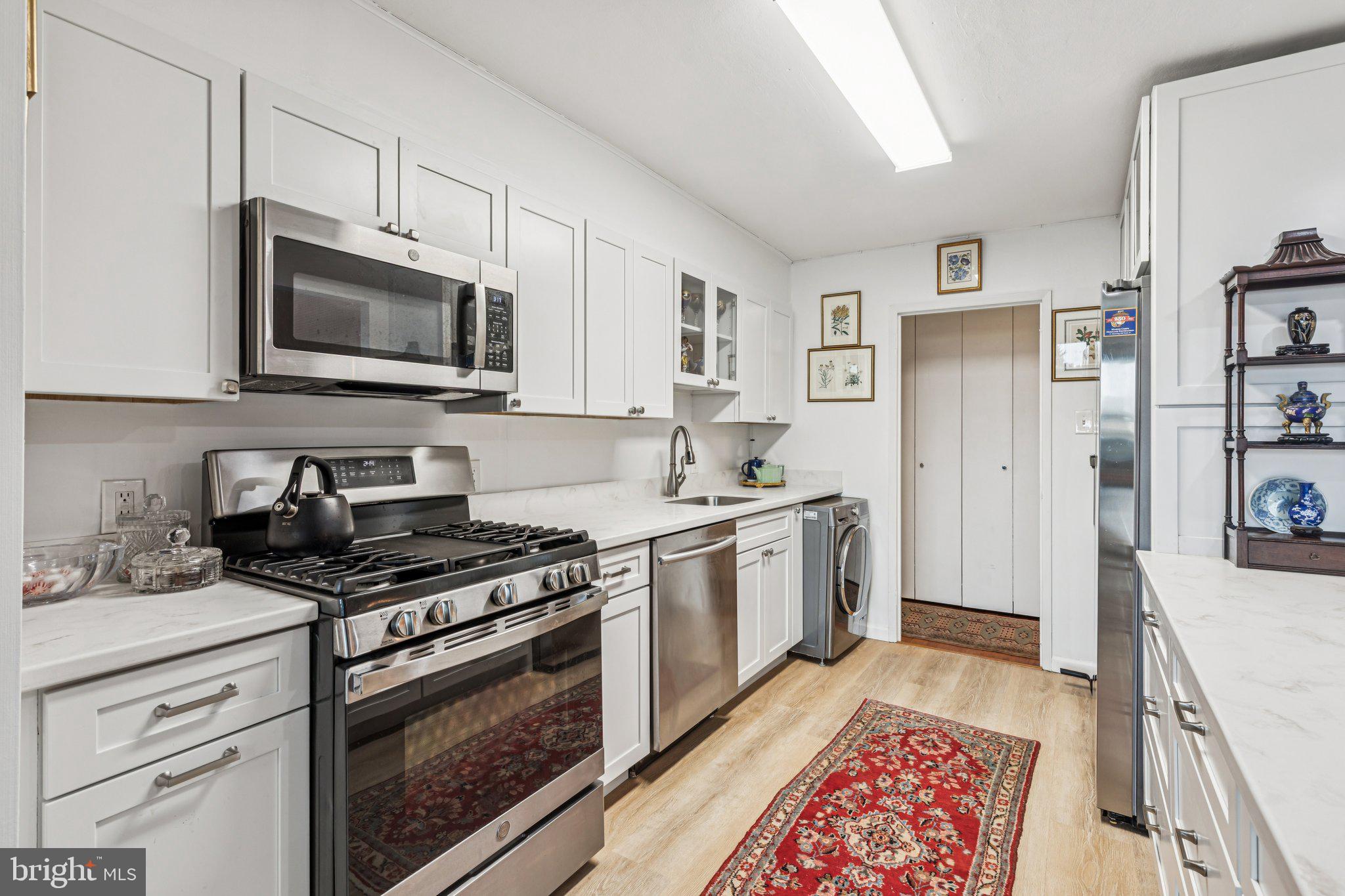 FAIRMOUNT - Residential