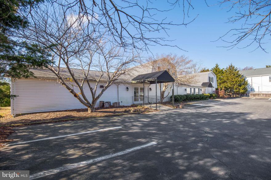 Newly renovated end unit on right side of building. Two stories with lots of natural light. Large open areas. Small kitchenette & half bath. Great location right in the heart of downtown St. Leonard.