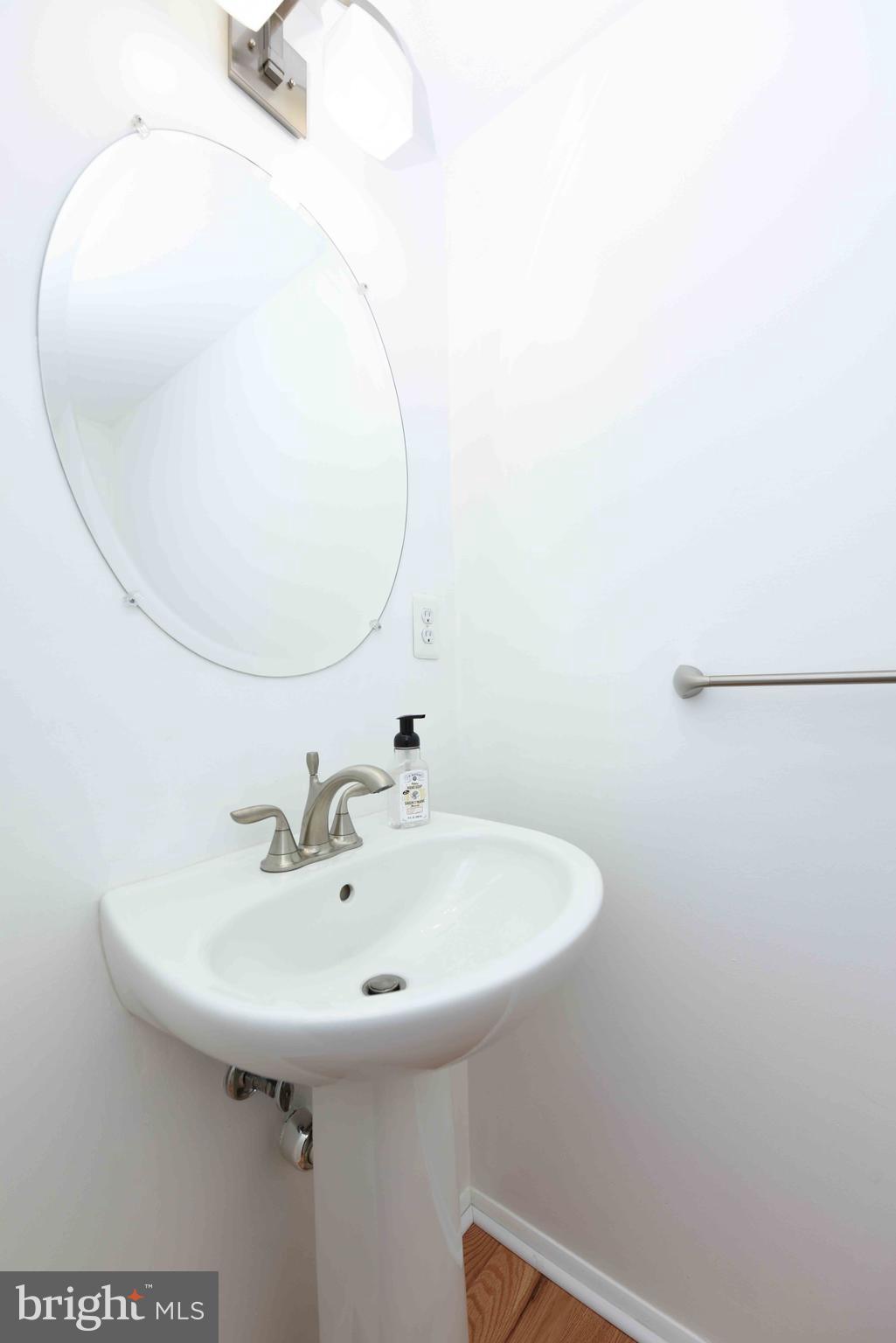 RESTON - Residential Lease