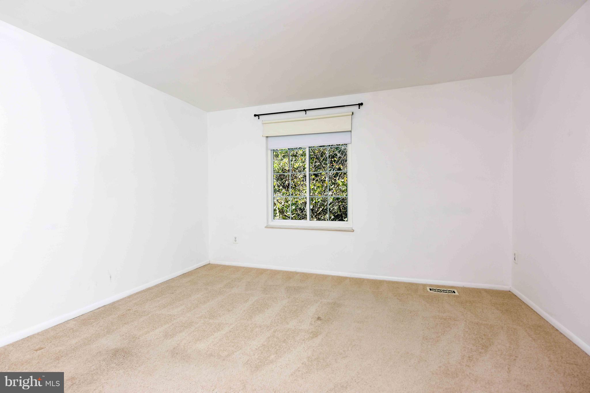 RESTON - Residential Lease