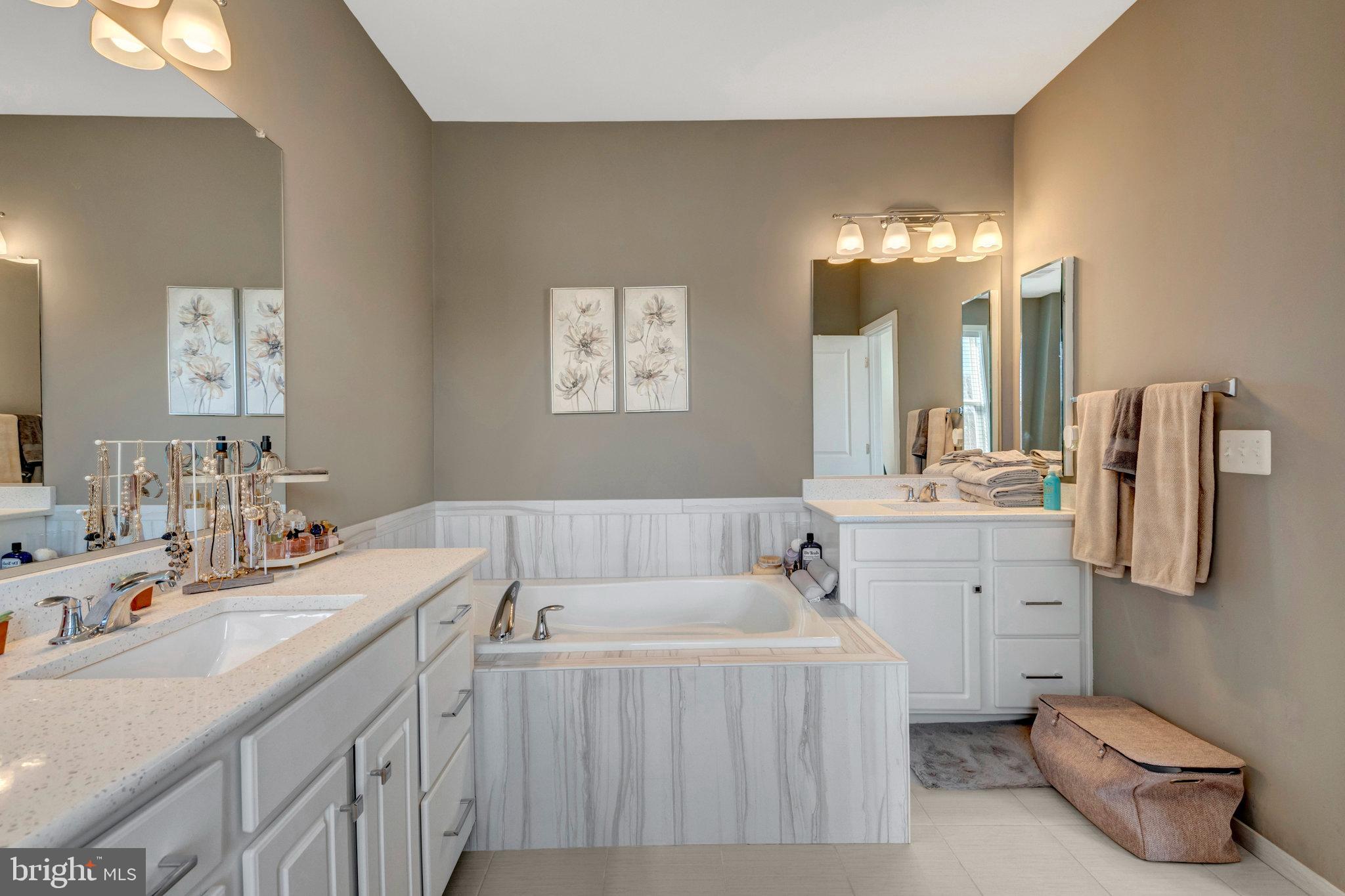 STONE RIDGE - Residential