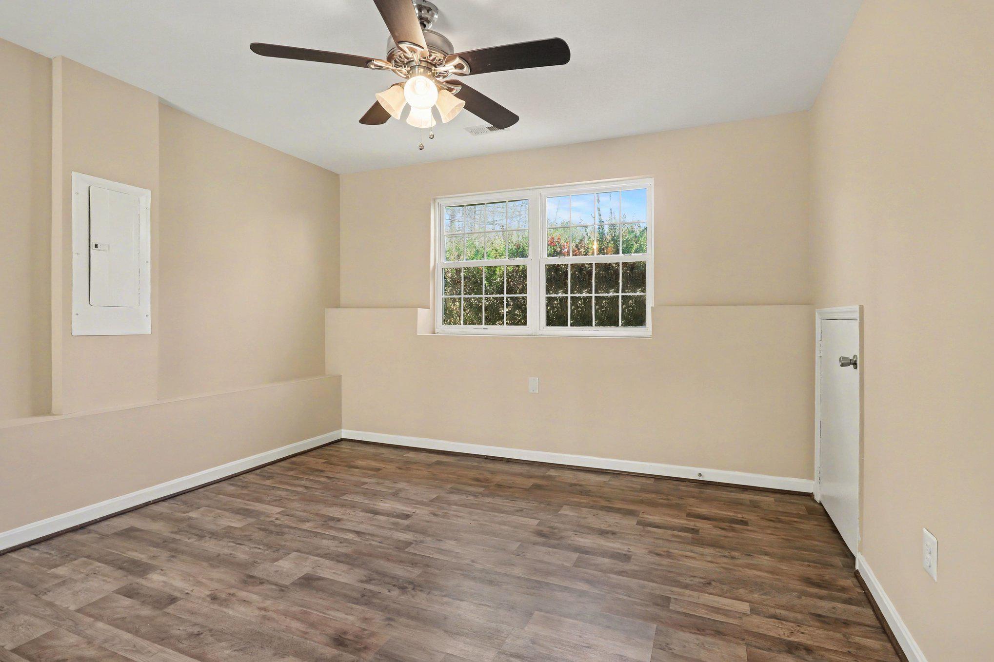 LAKE LAND OR - Residential