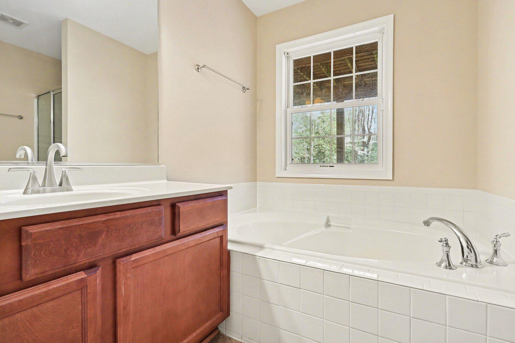 LAKE LAND OR - Residential