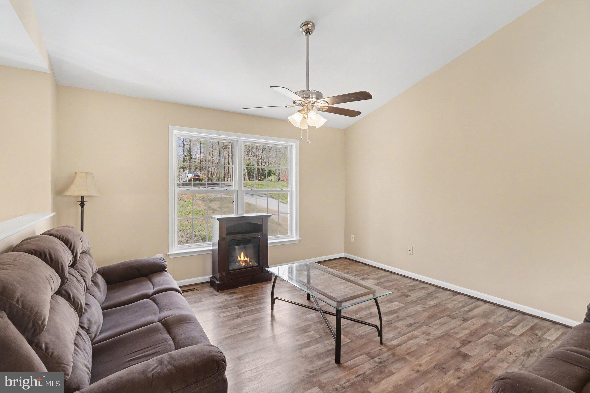 LAKE LAND OR - Residential