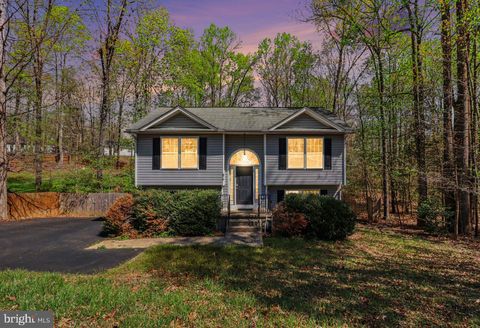 876 CAMPERS LANE RUTHER GLEN VA 22546