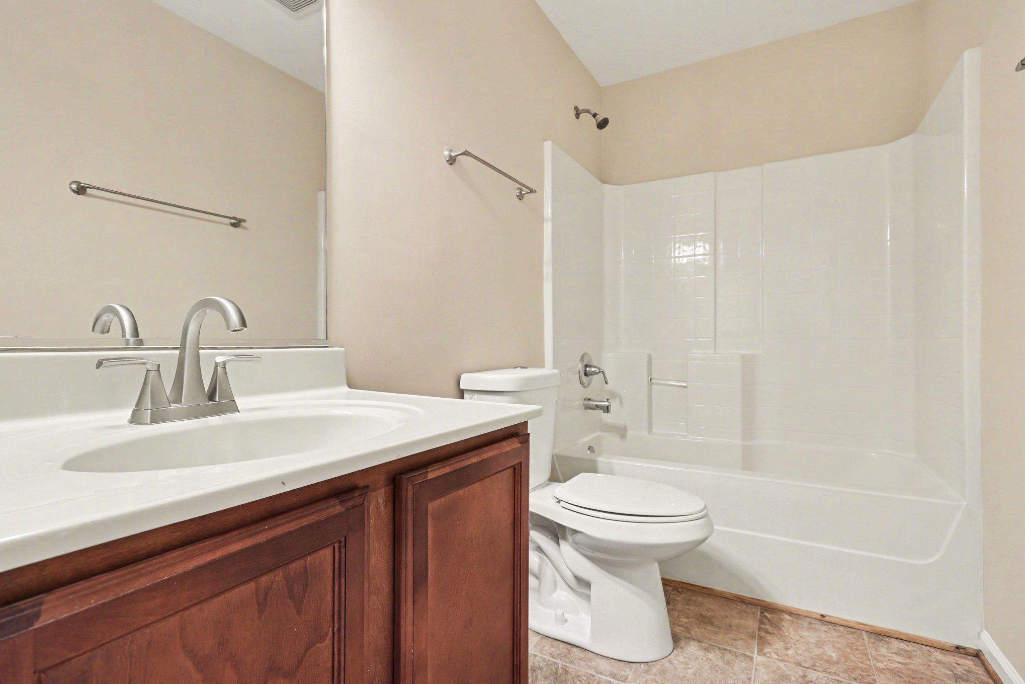 LAKE LAND OR - Residential