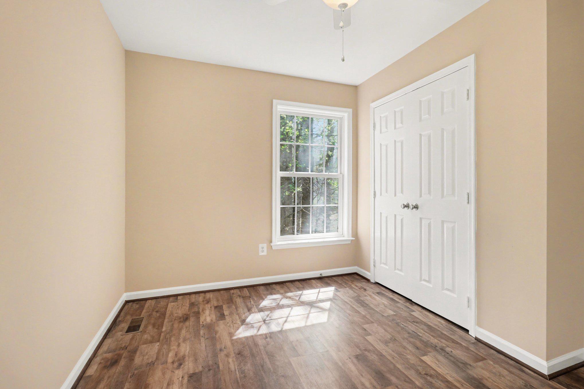 LAKE LAND OR - Residential