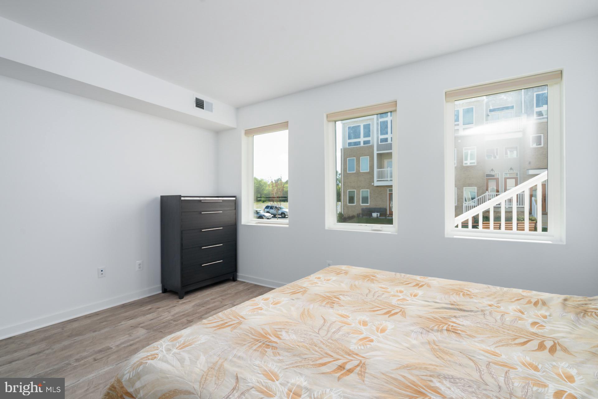 GAMBRILL GLENN - Residential