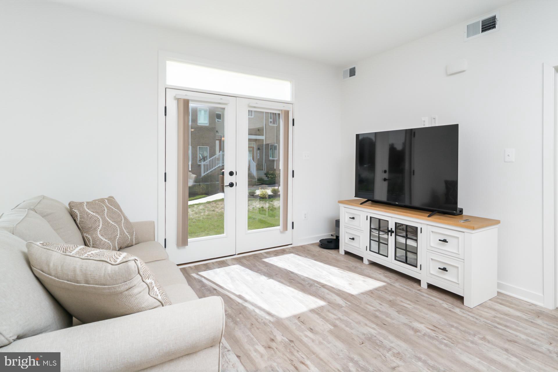 GAMBRILL GLENN - Residential