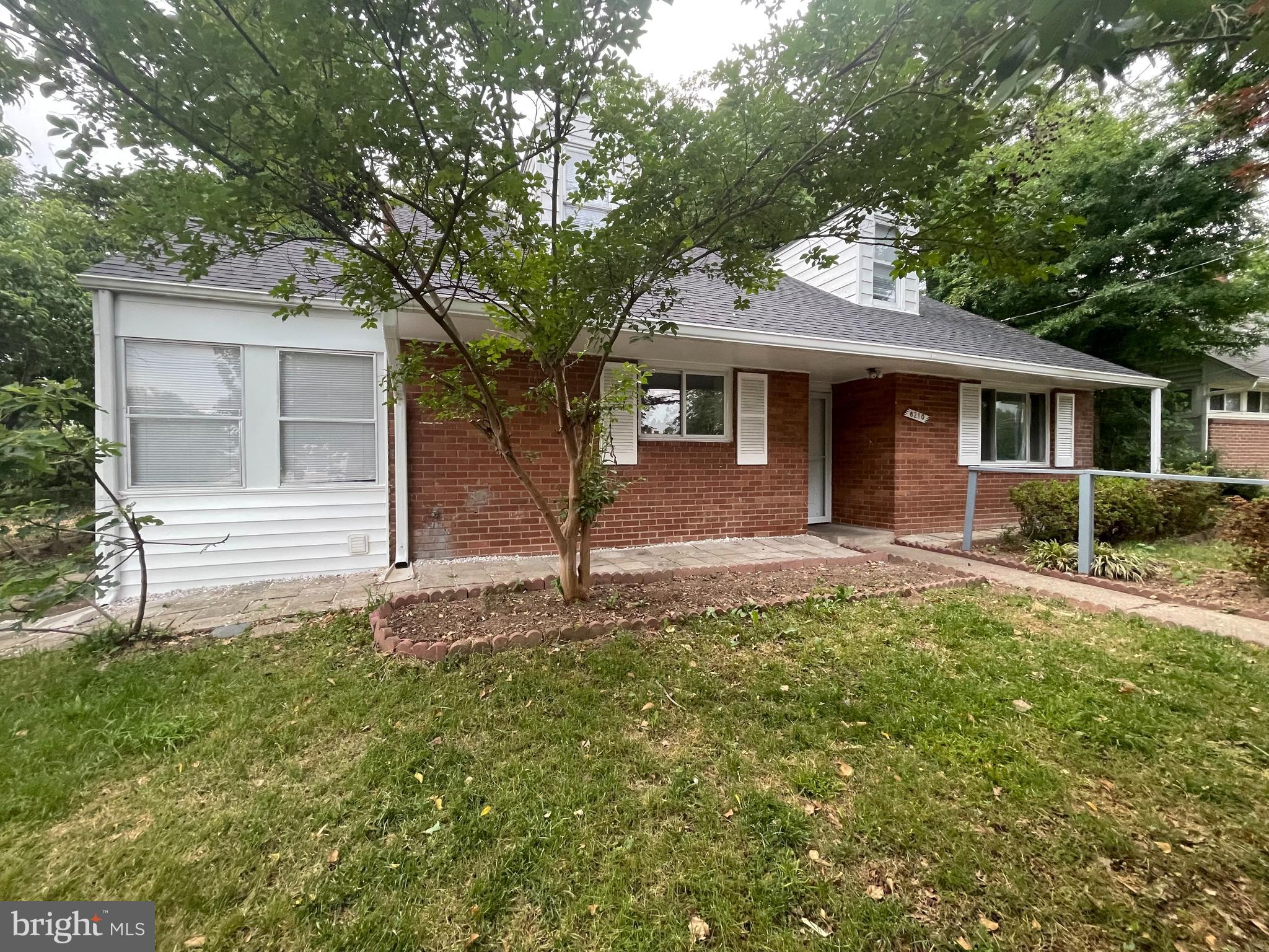 SILVER SPRING PARK - Residential