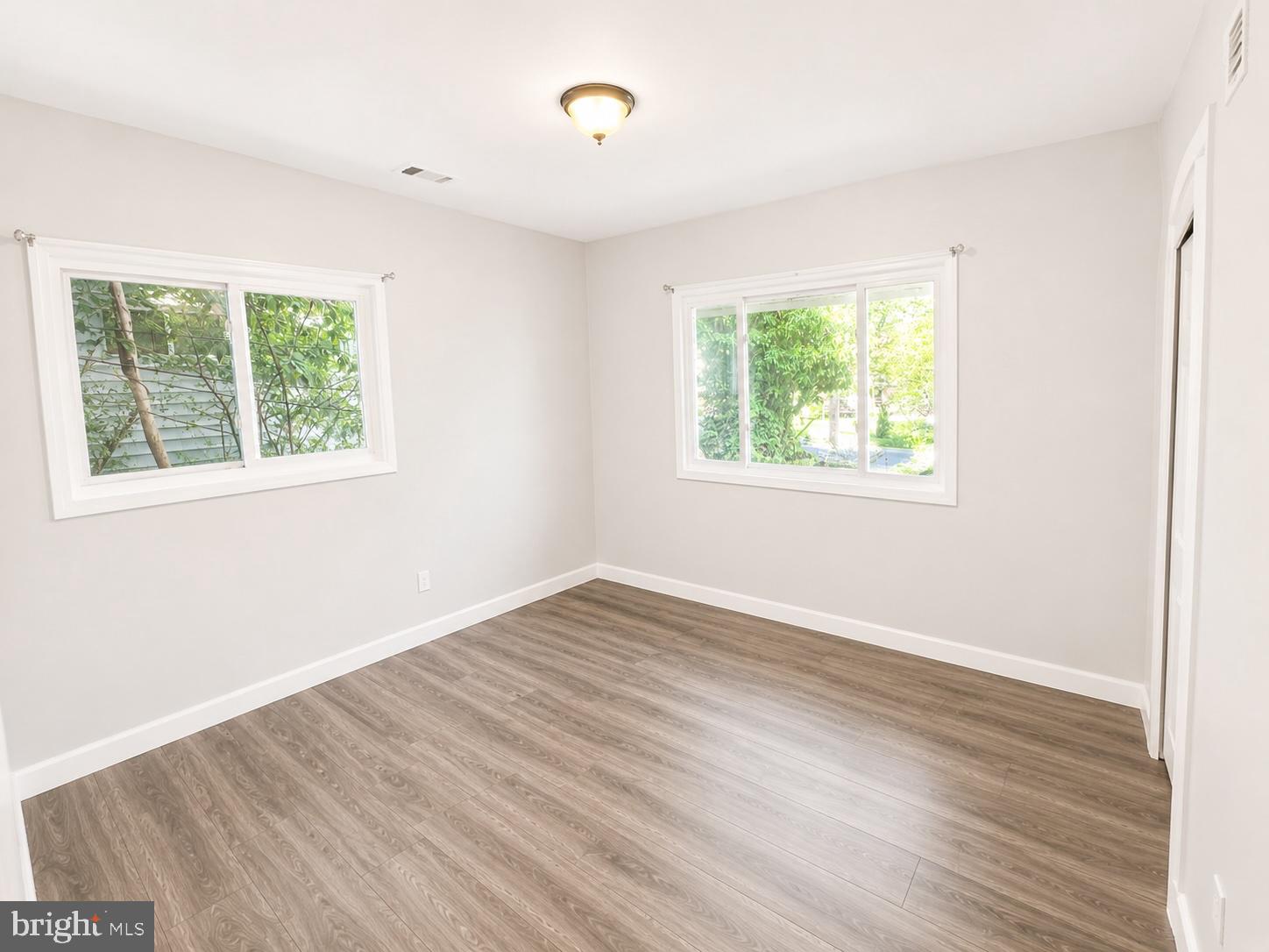 SILVER SPRING PARK - Residential