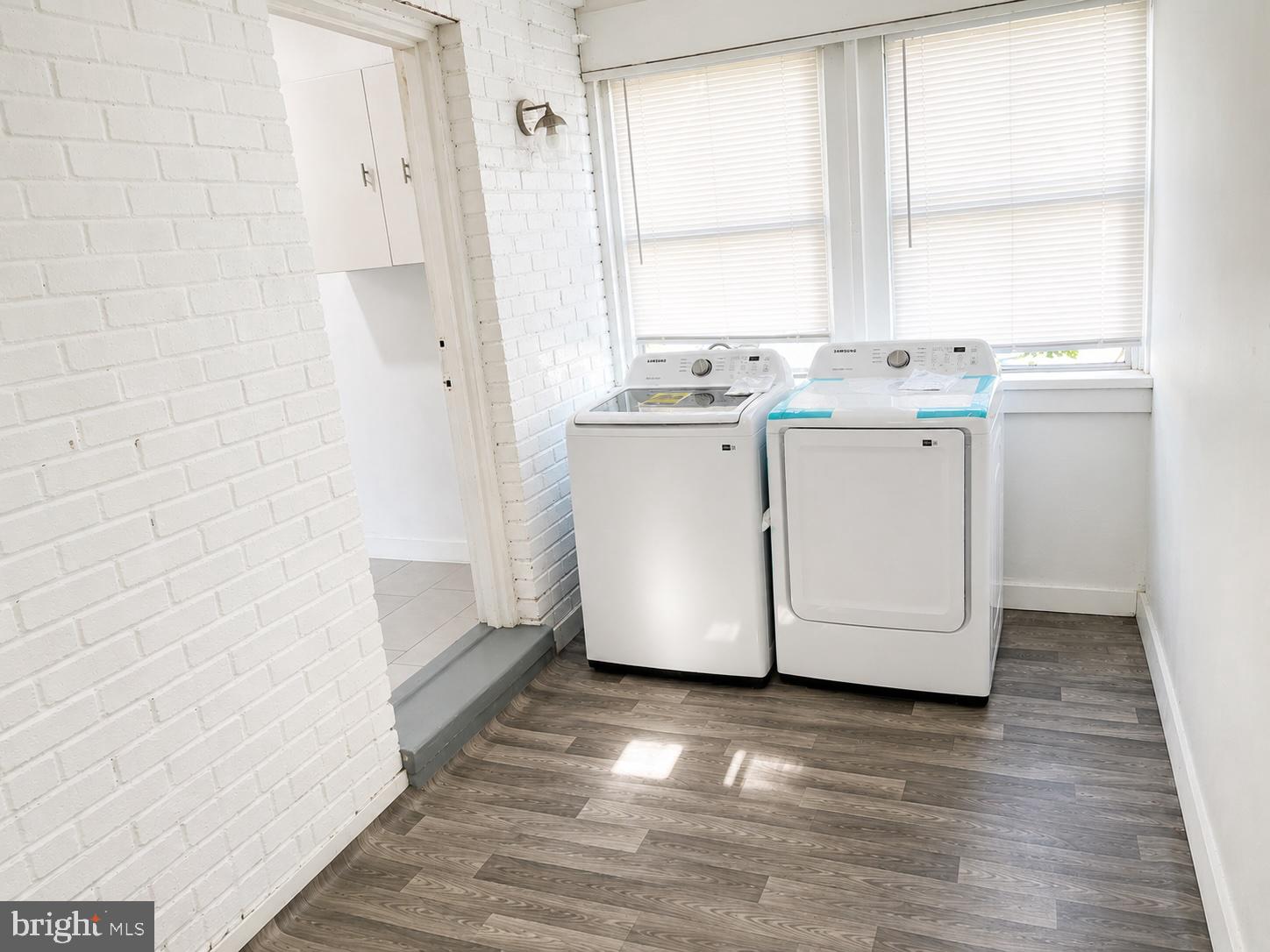 SILVER SPRING PARK - Residential