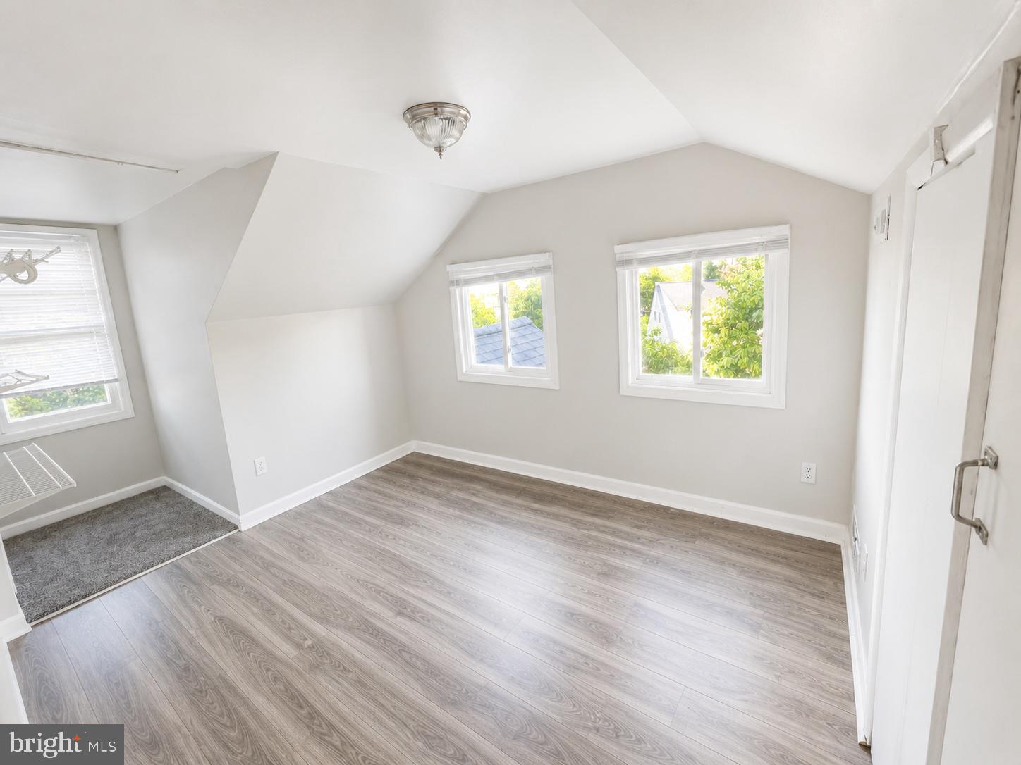SILVER SPRING PARK - Residential