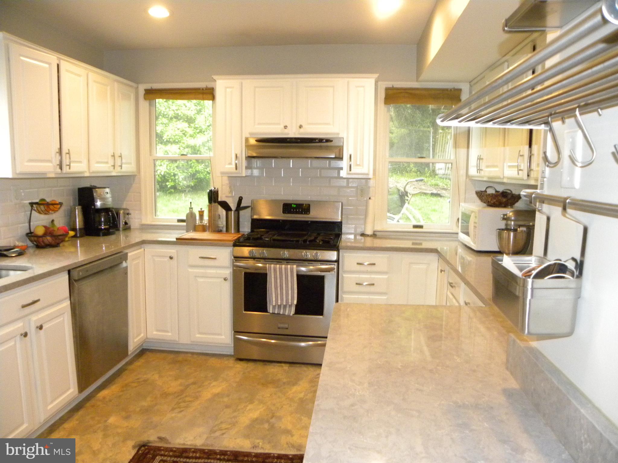 GLENMORE - Residential Lease