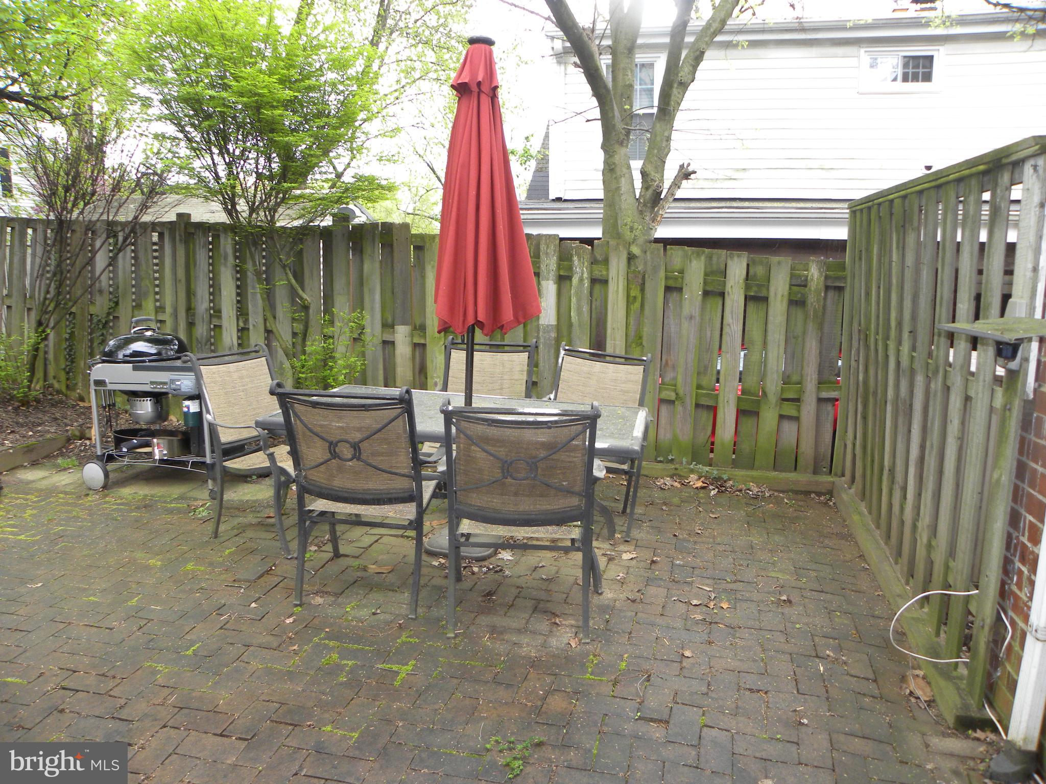 GLENMORE - Residential Lease