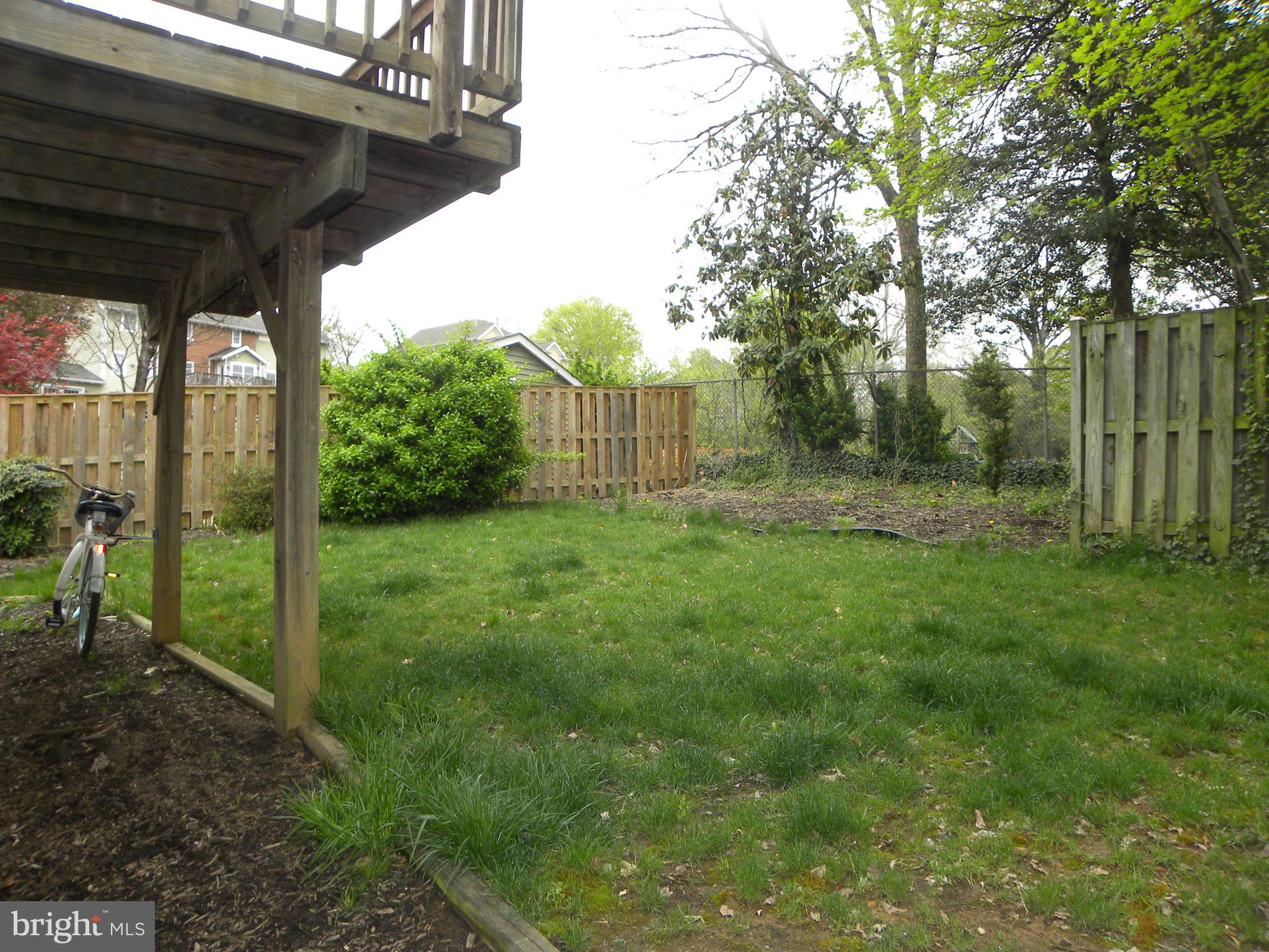 GLENMORE - Residential Lease