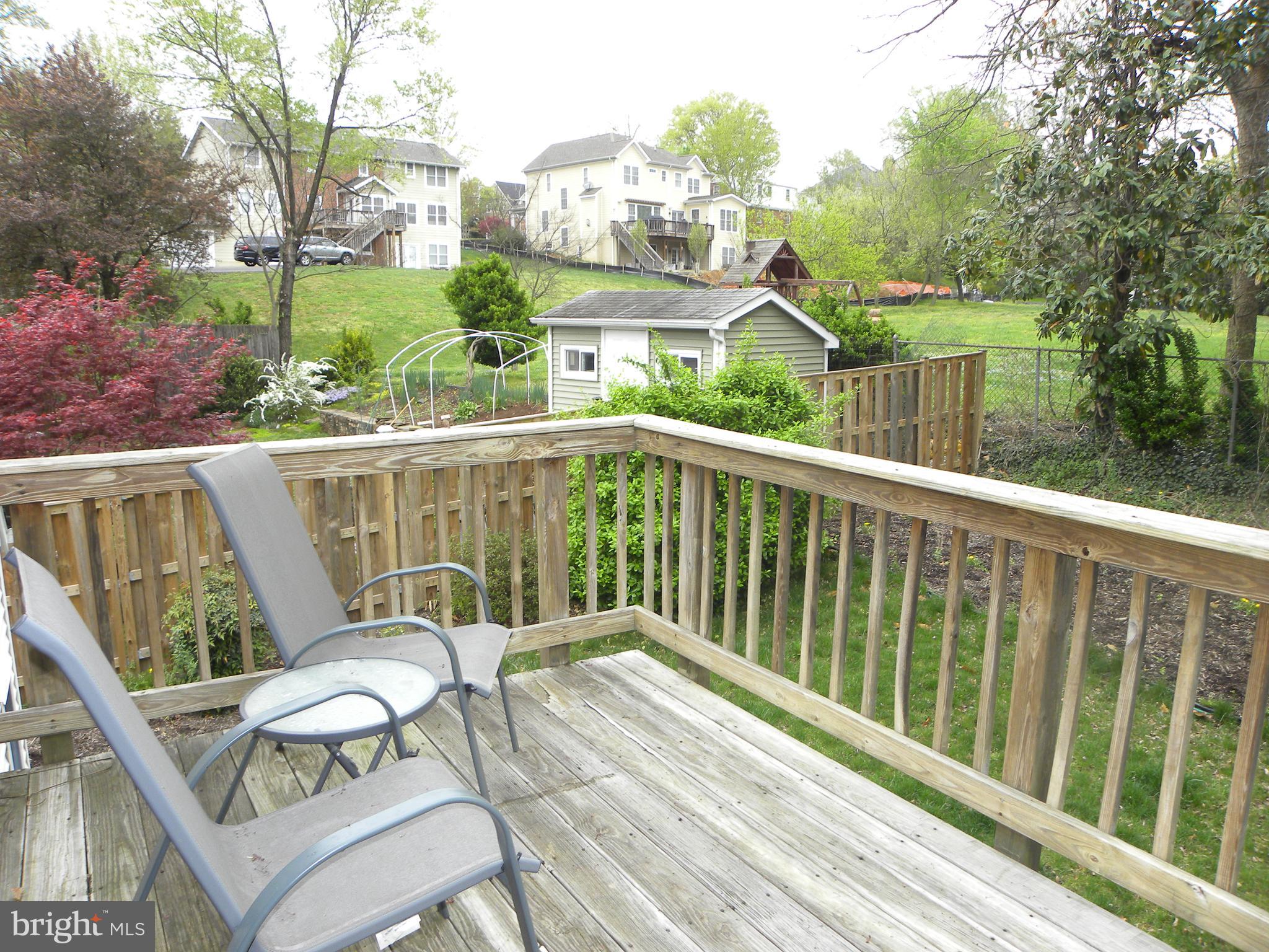 GLENMORE - Residential Lease