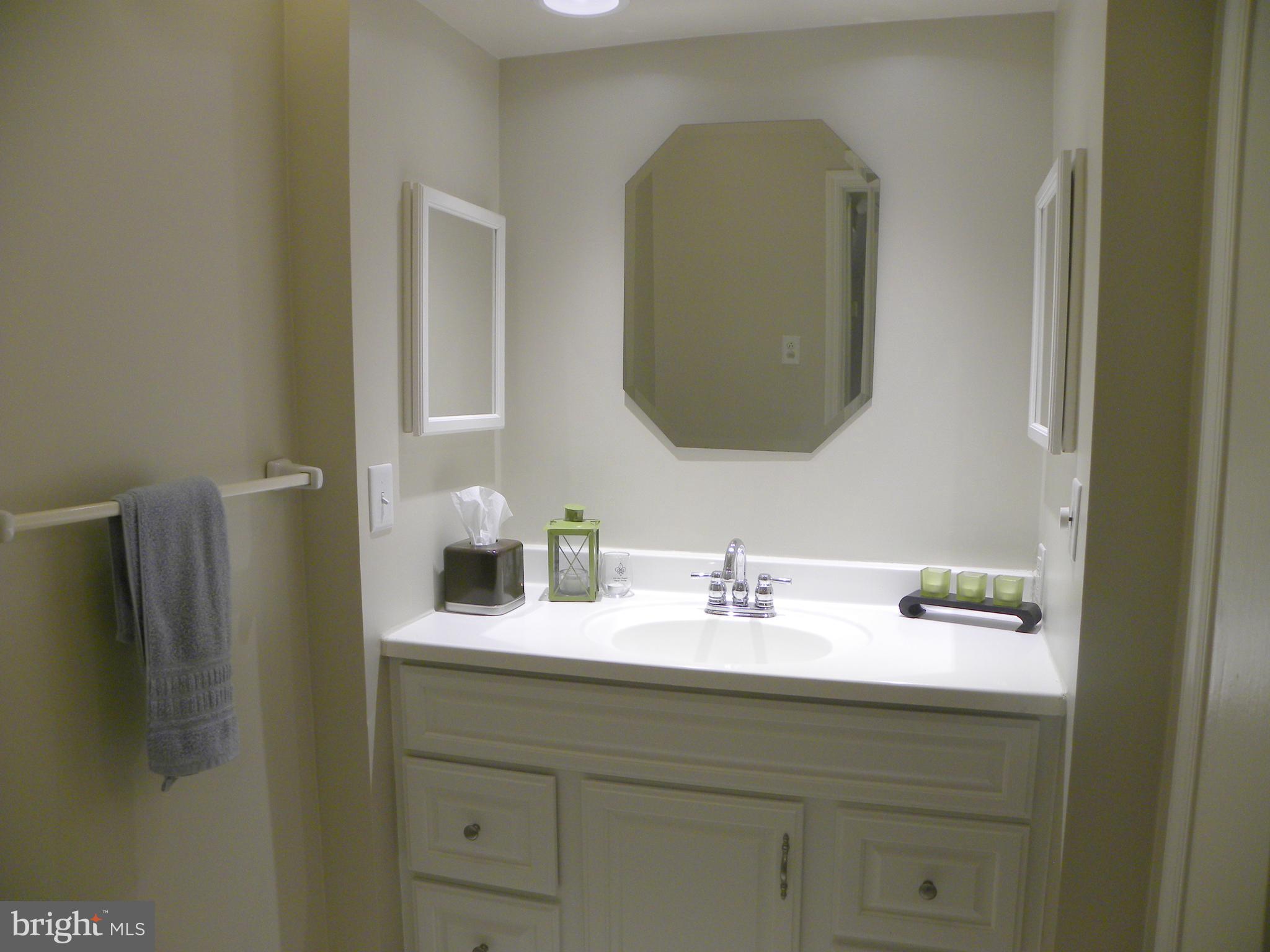 GLENMORE - Residential Lease