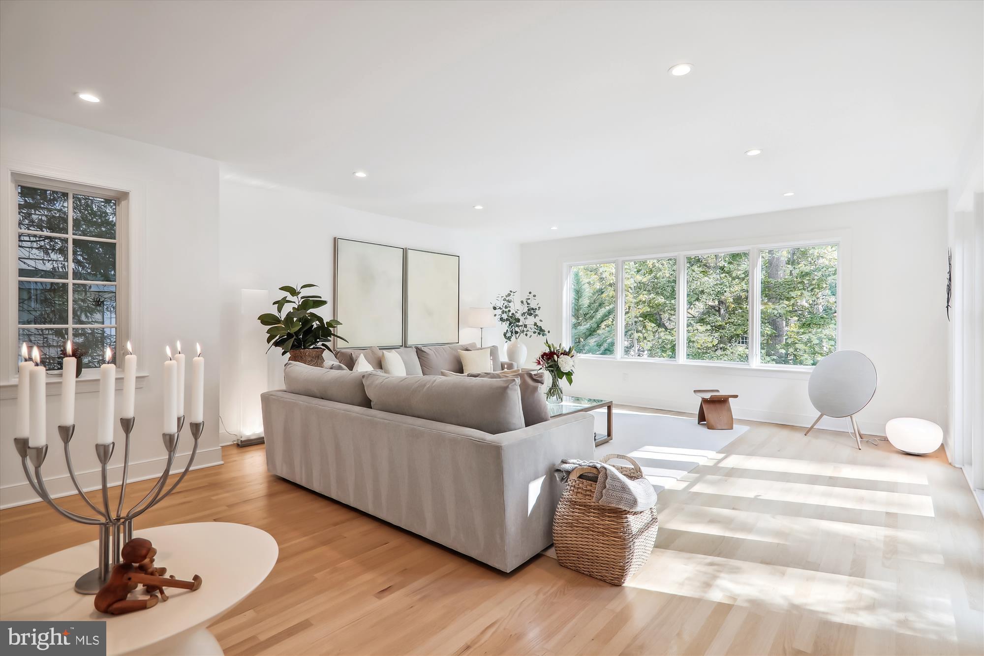 CHEVY CHASE - Residential