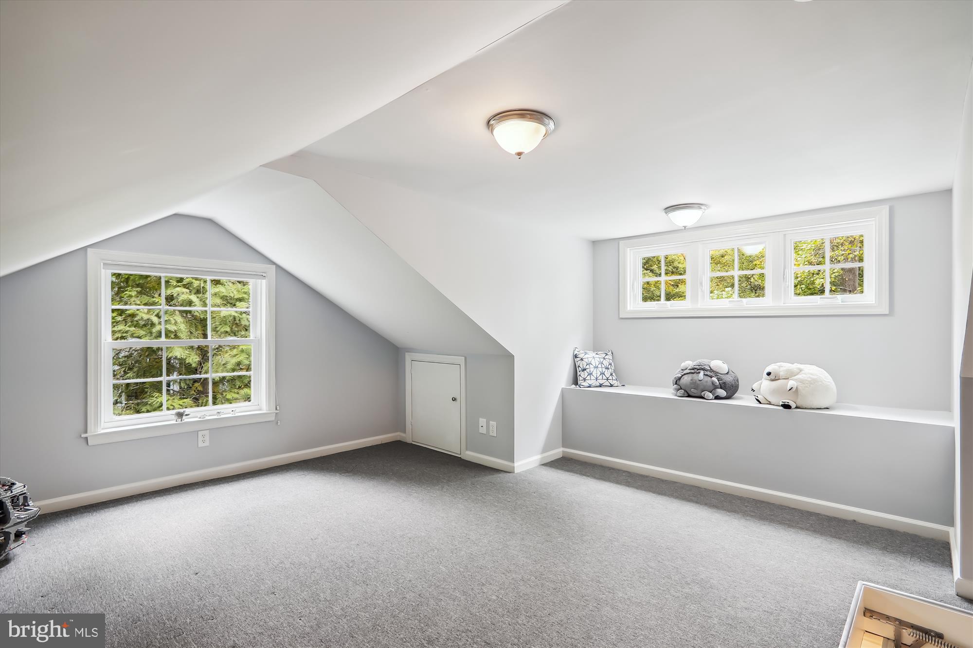 CHEVY CHASE - Residential