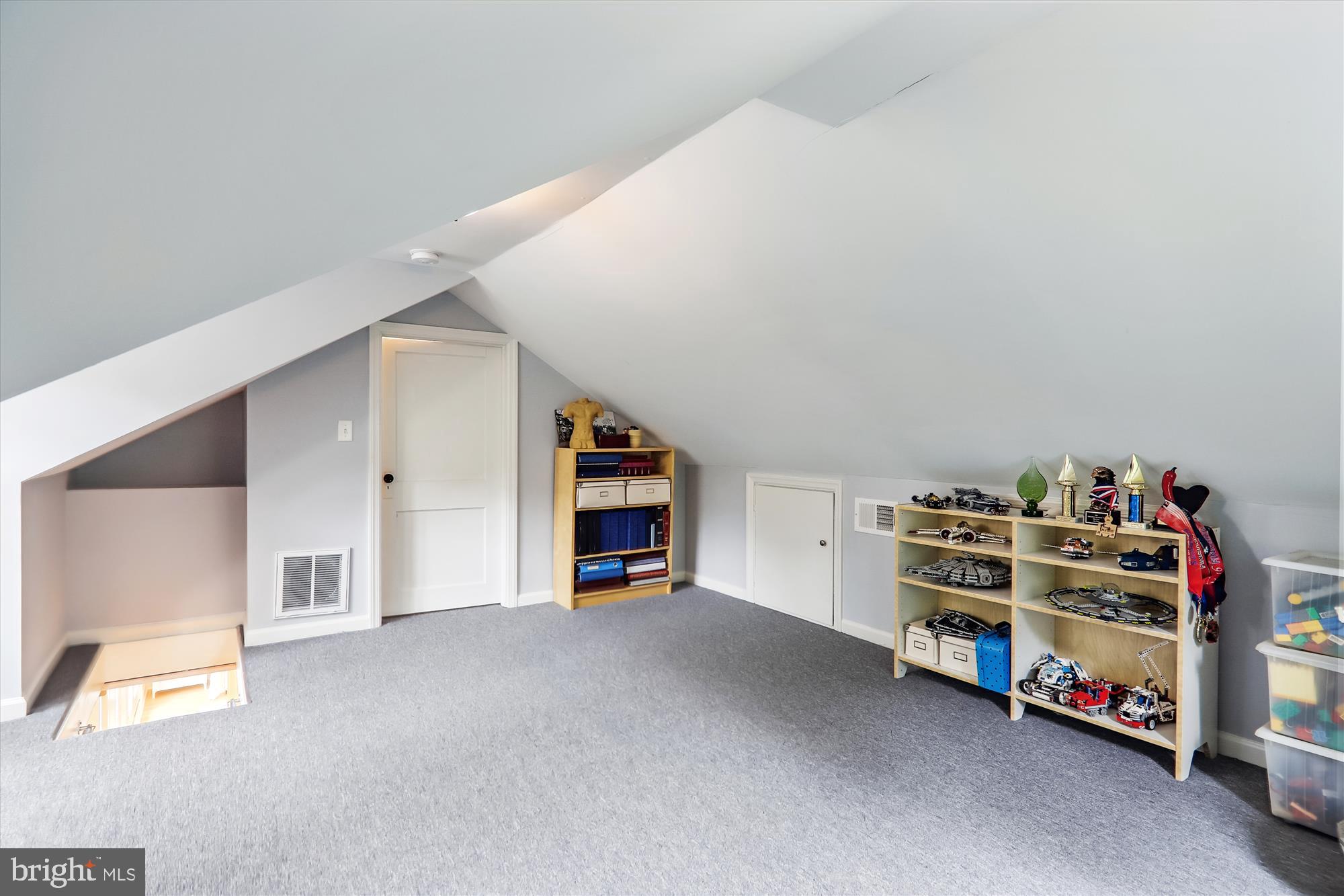 CHEVY CHASE - Residential