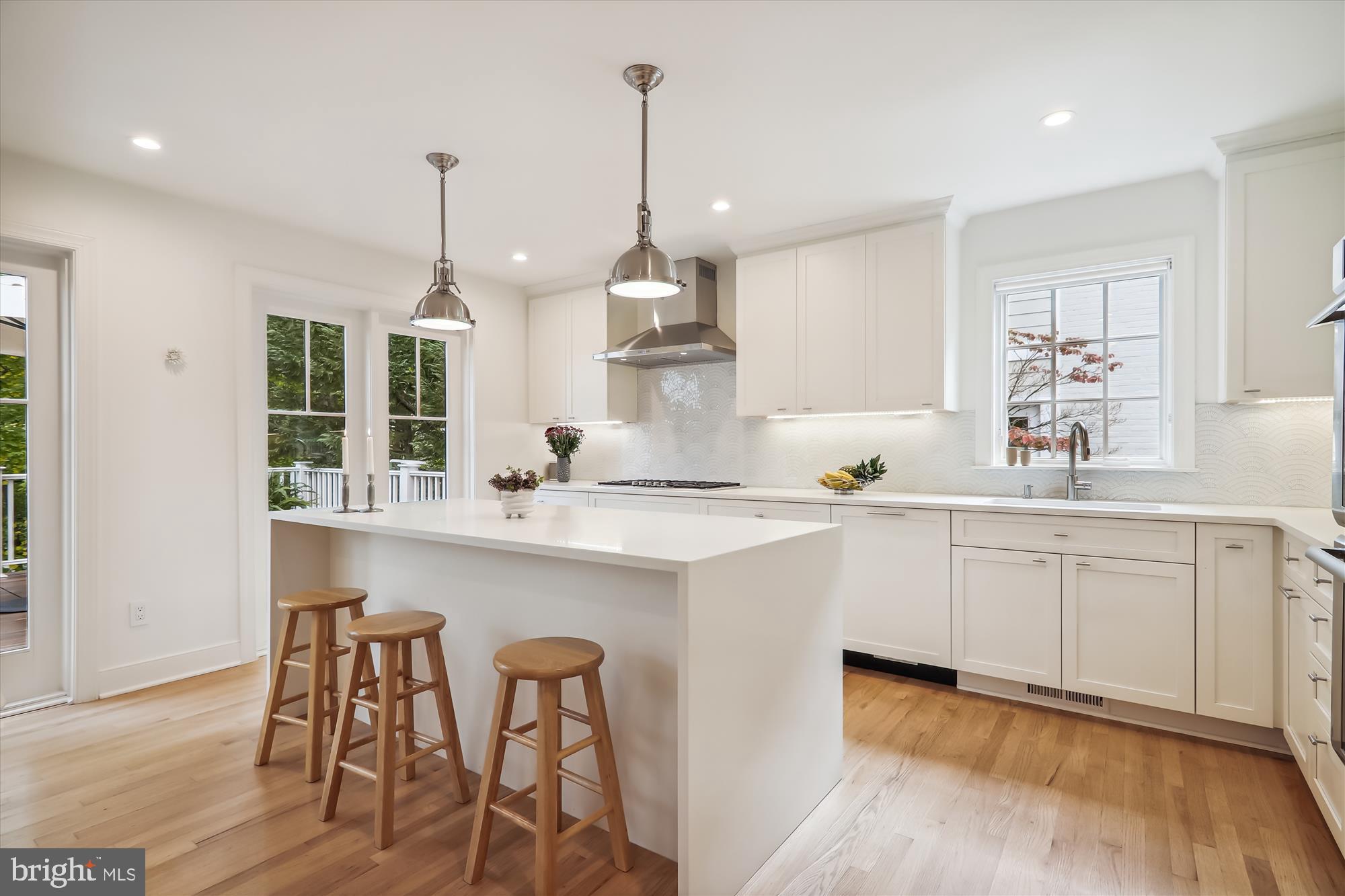 CHEVY CHASE - Residential