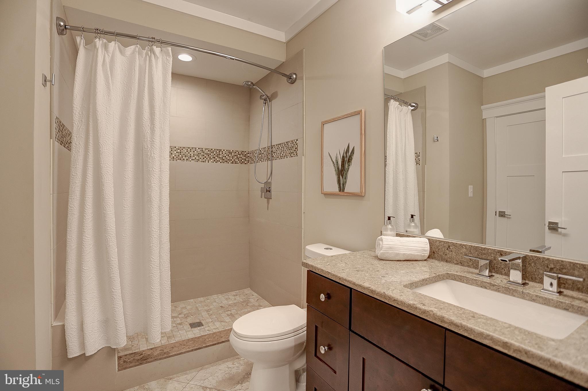 RIVERDALE PARK - Residential