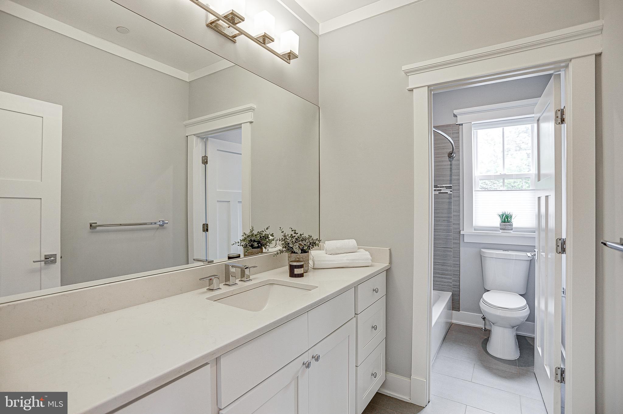 RIVERDALE PARK - Residential