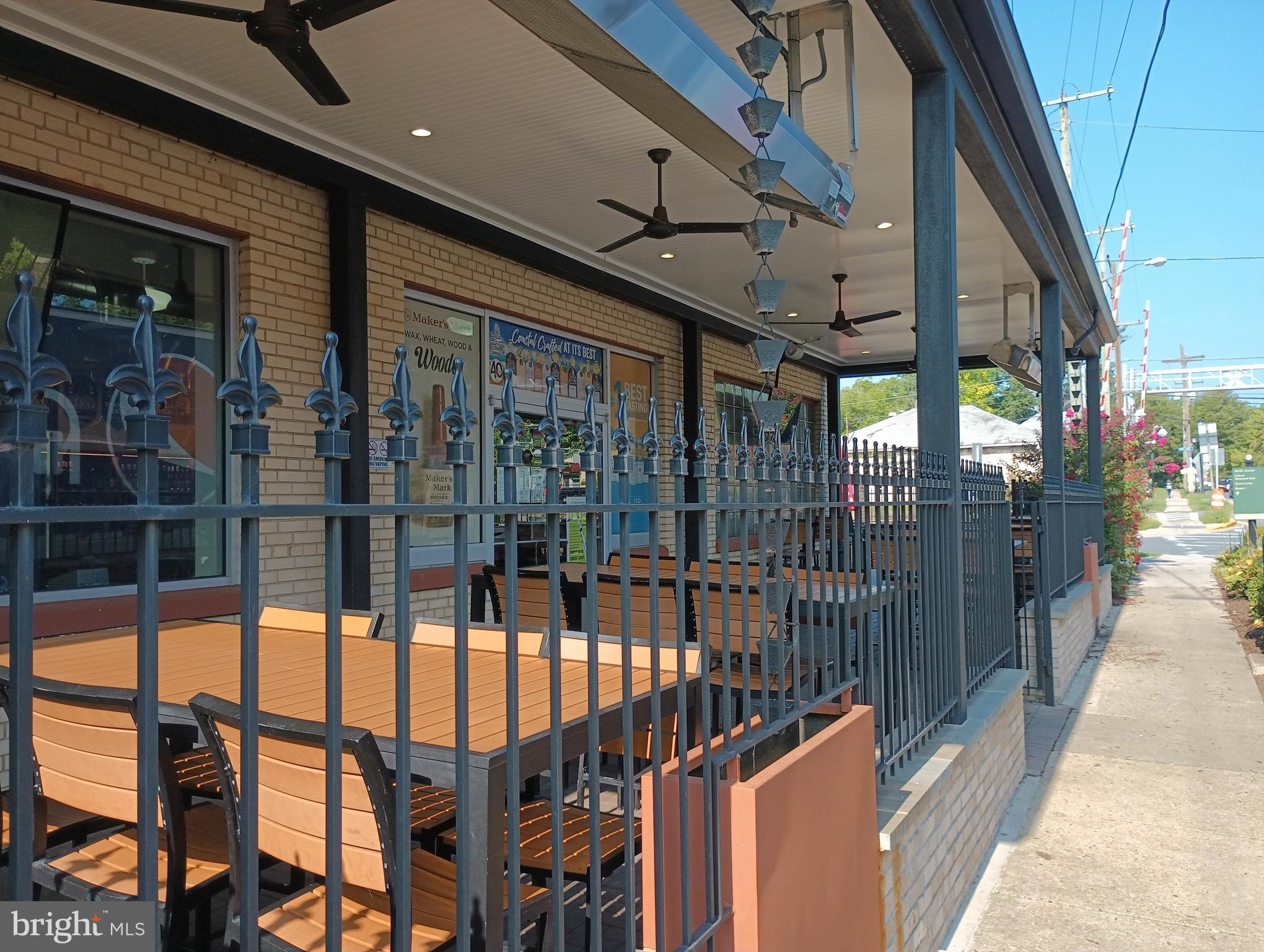 RIVERDALE PARK - Residential