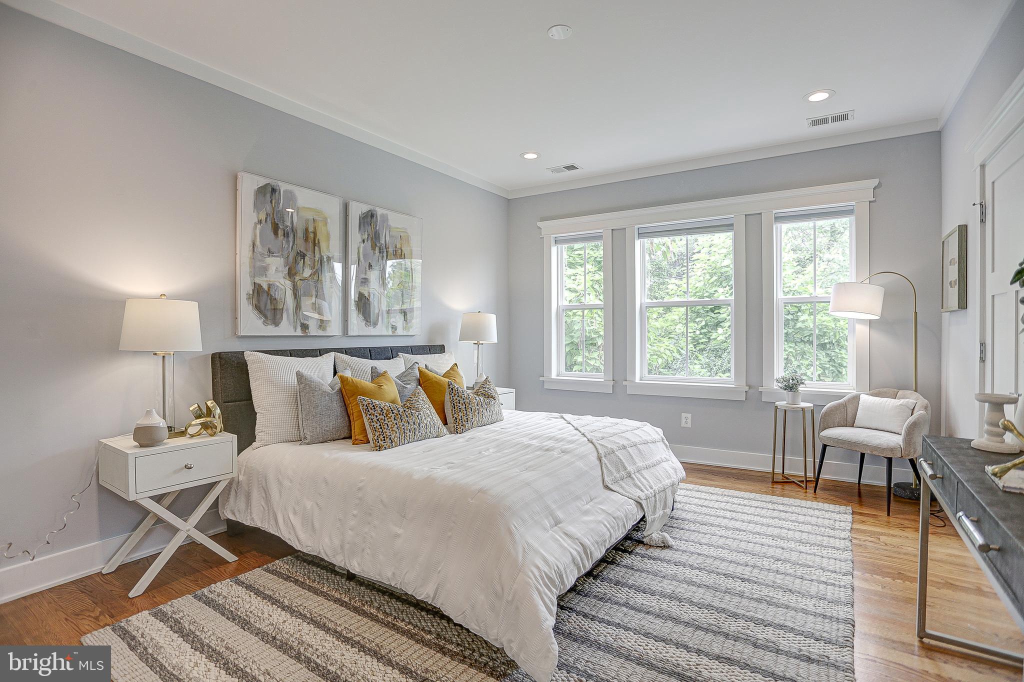 RIVERDALE PARK - Residential