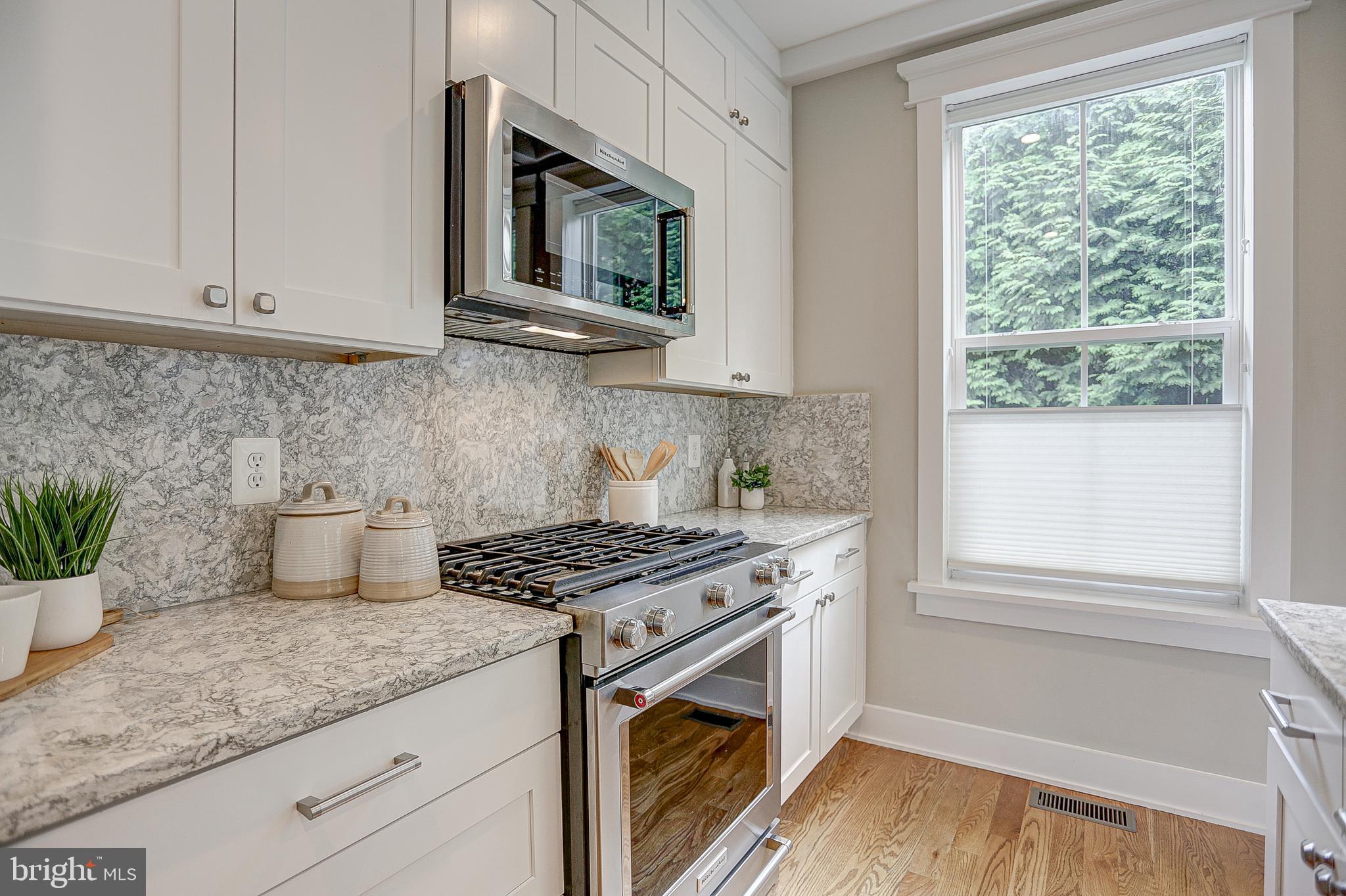 RIVERDALE PARK - Residential