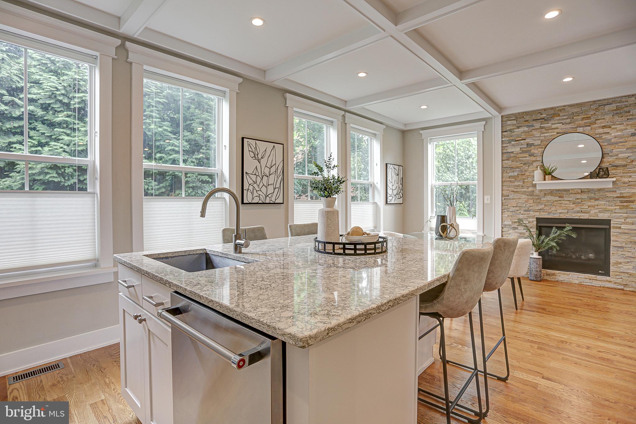 RIVERDALE PARK - Residential