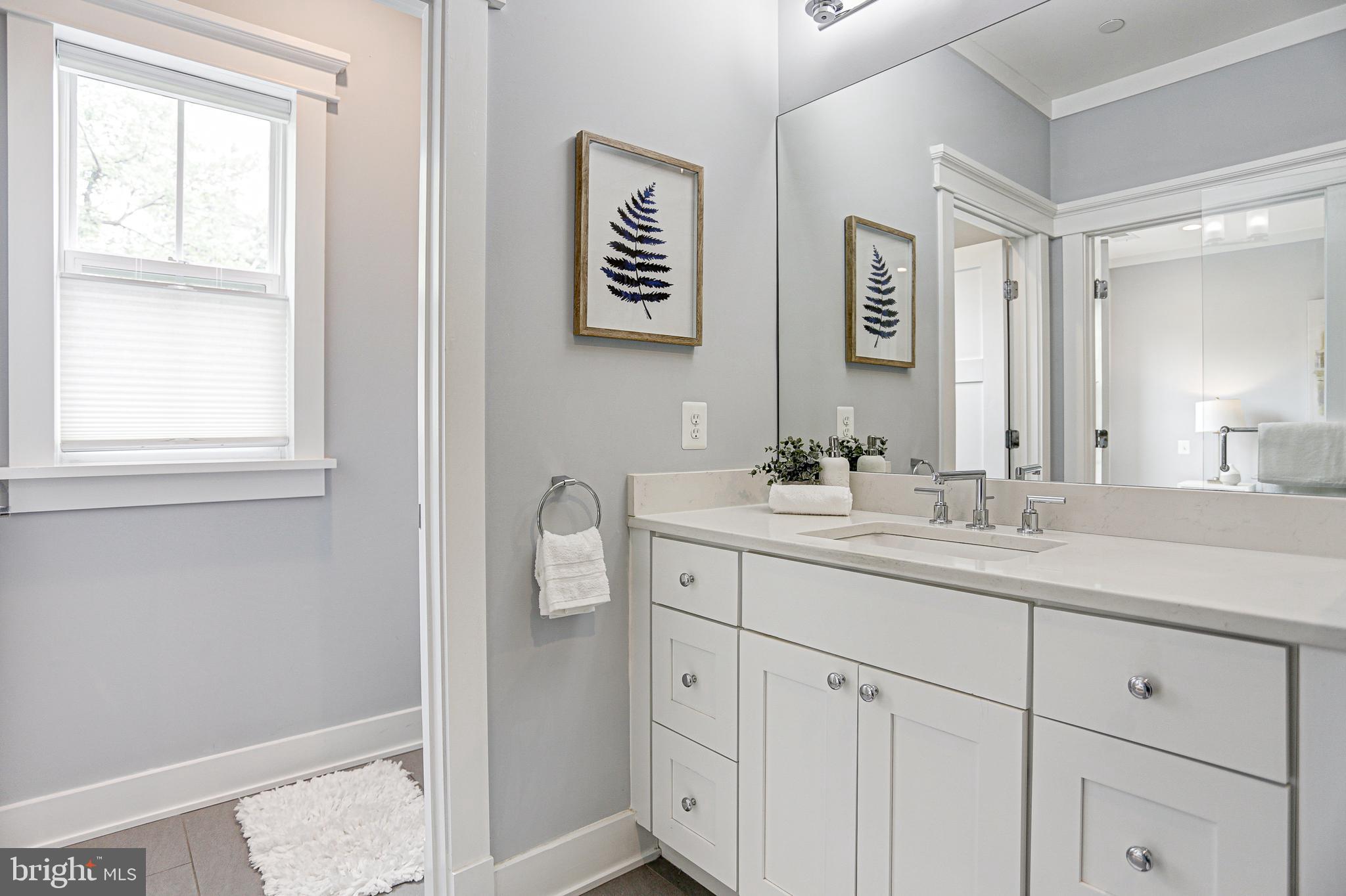 RIVERDALE PARK - Residential