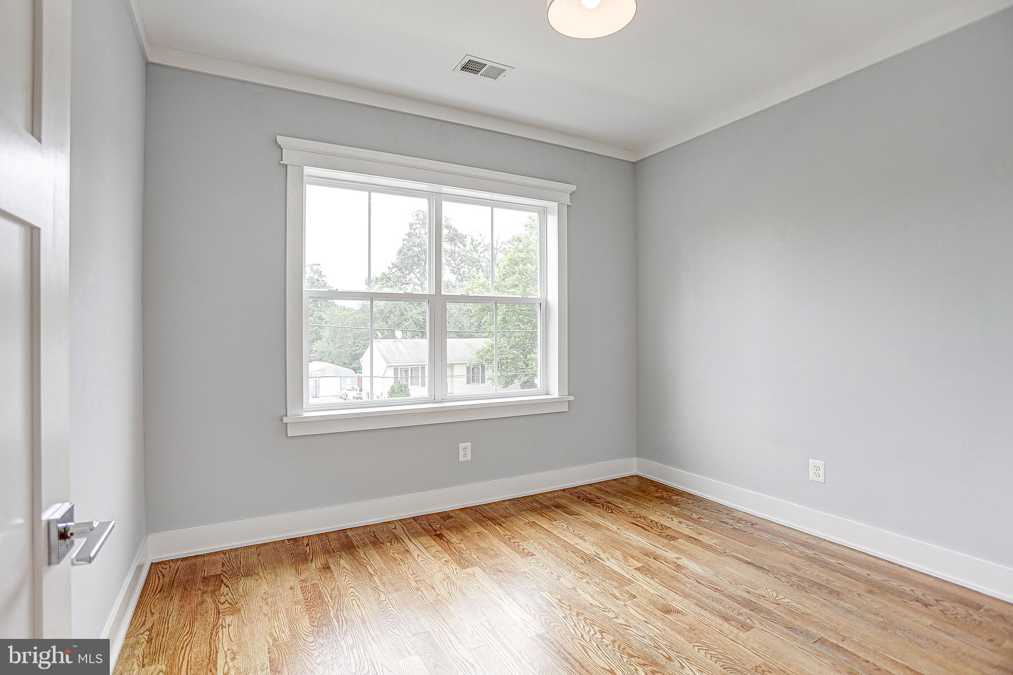 RIVERDALE PARK - Residential