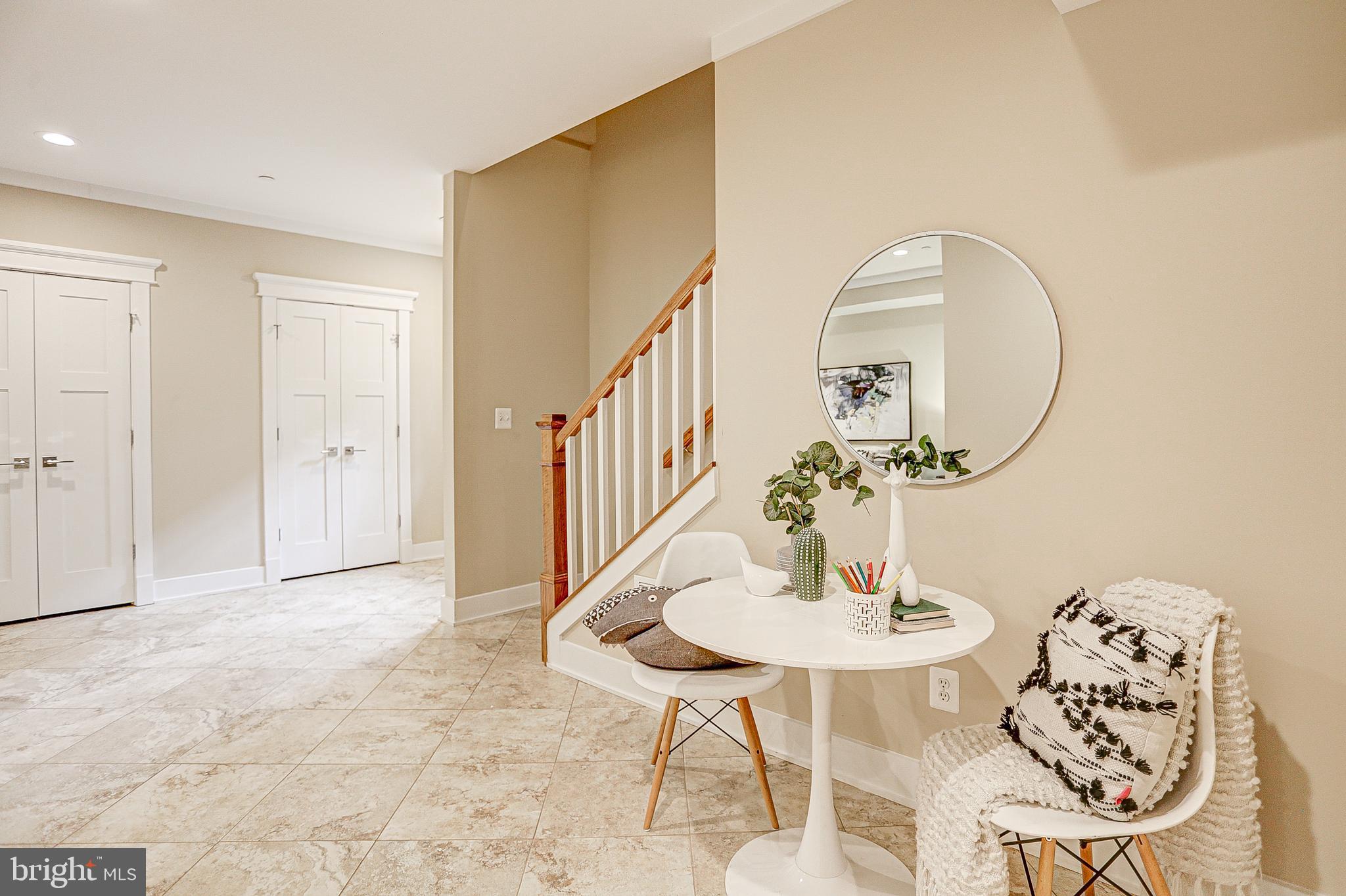 RIVERDALE PARK - Residential